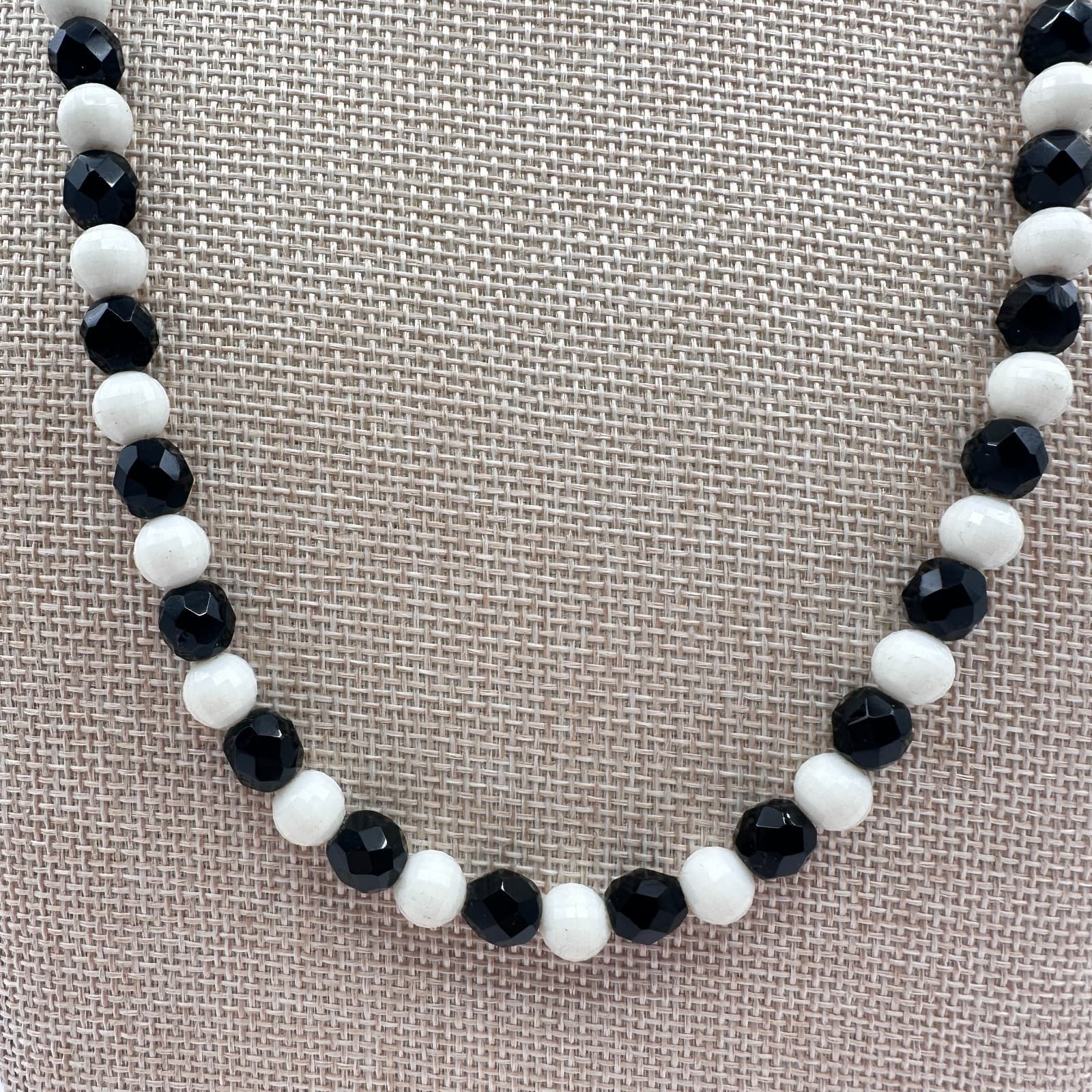 Vintage Y2K Round Beaded Necklace Retro Women's Classic Fashion Jewelry - Thumbnail 4