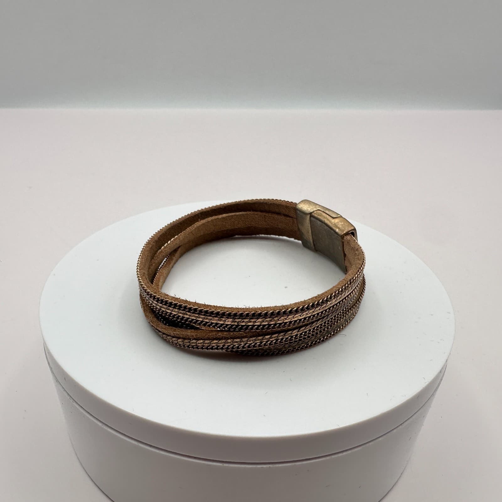 Vintage Y2K Gold Tone Leather Chain Wrapped Bracelet Unisex Classic Jewelry - Thumbnail 6