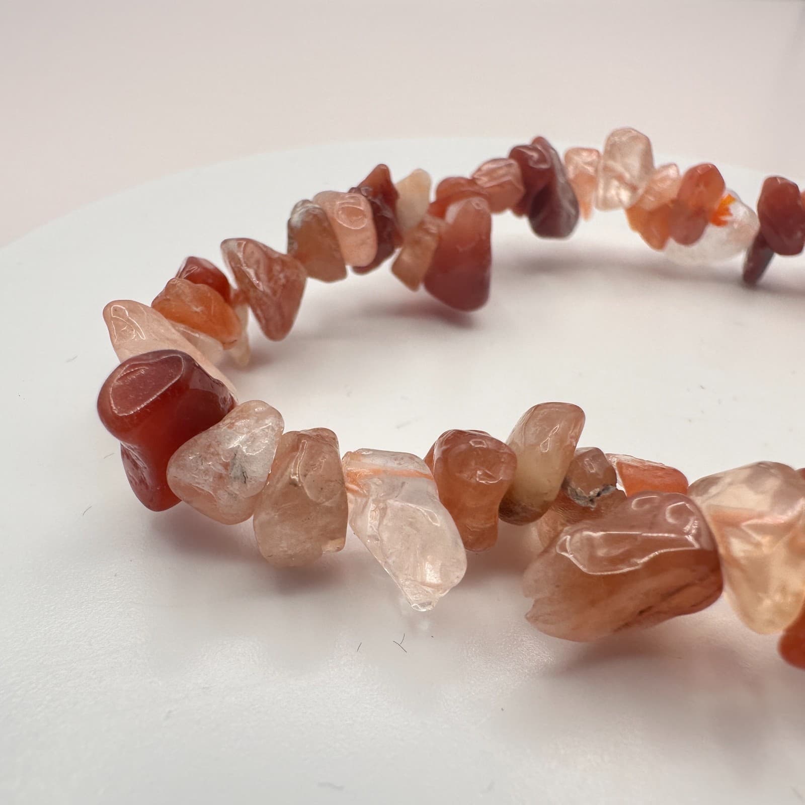 Vintage 90s Carnelian Chip Beaded Stretch Bracelet Unisex Classic Jewelry - Thumbnail 4