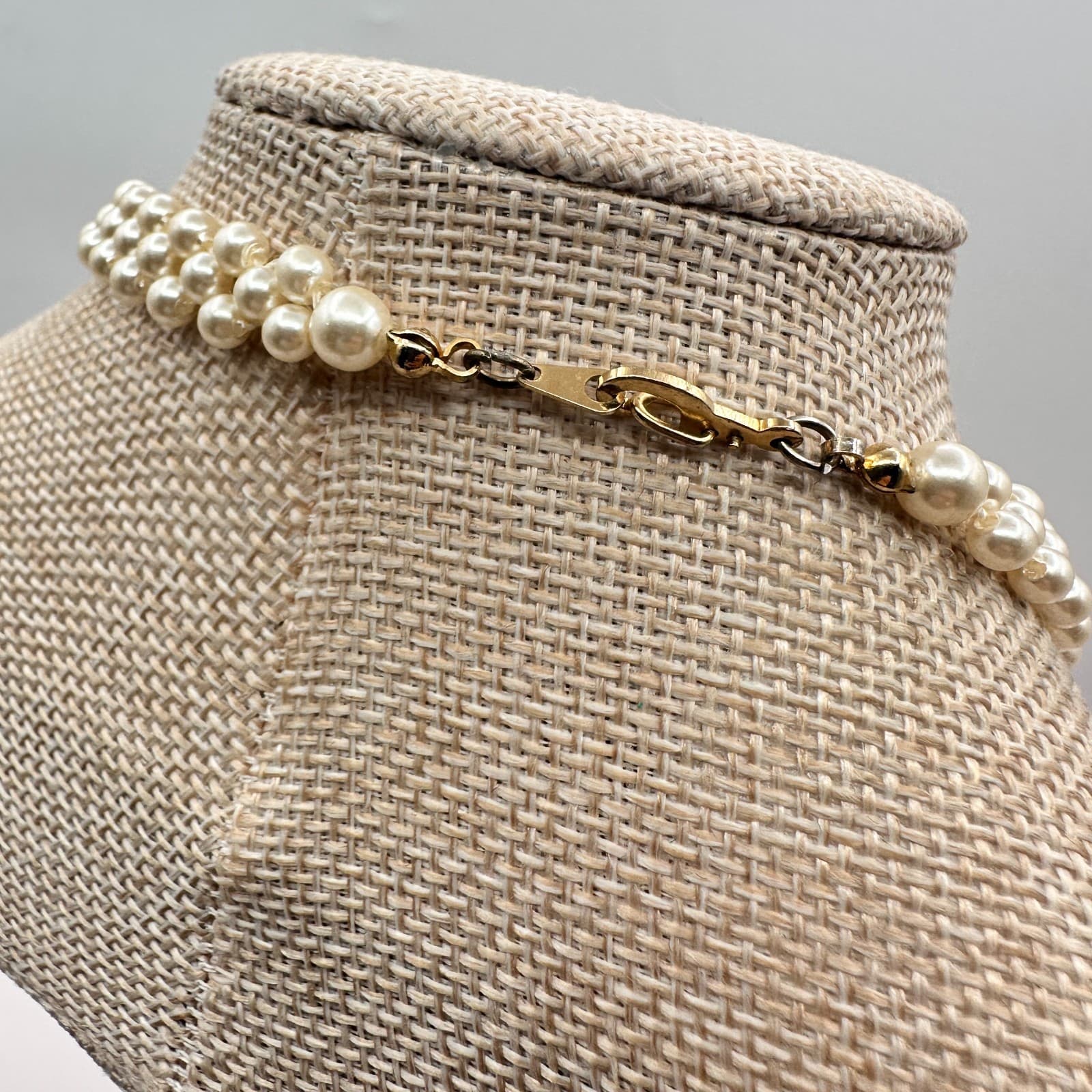 Vintage 90s Cream Faux Pearl Beaded Strand Necklace Gold Tone Classic Jewelry - Thumbnail 6