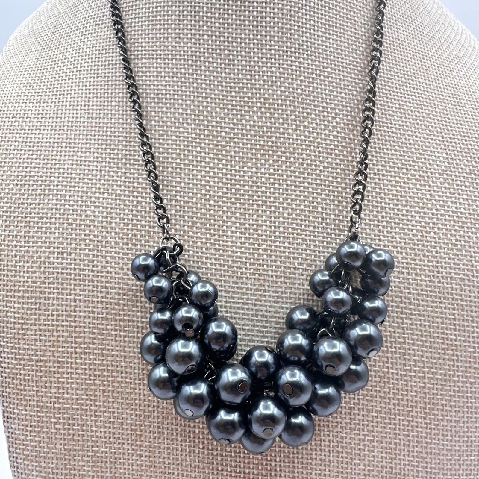 Vintage 90s Silver Tone Layered Chain Necklace Shimmering Faux Pearl Jewelry - Thumbnail 7