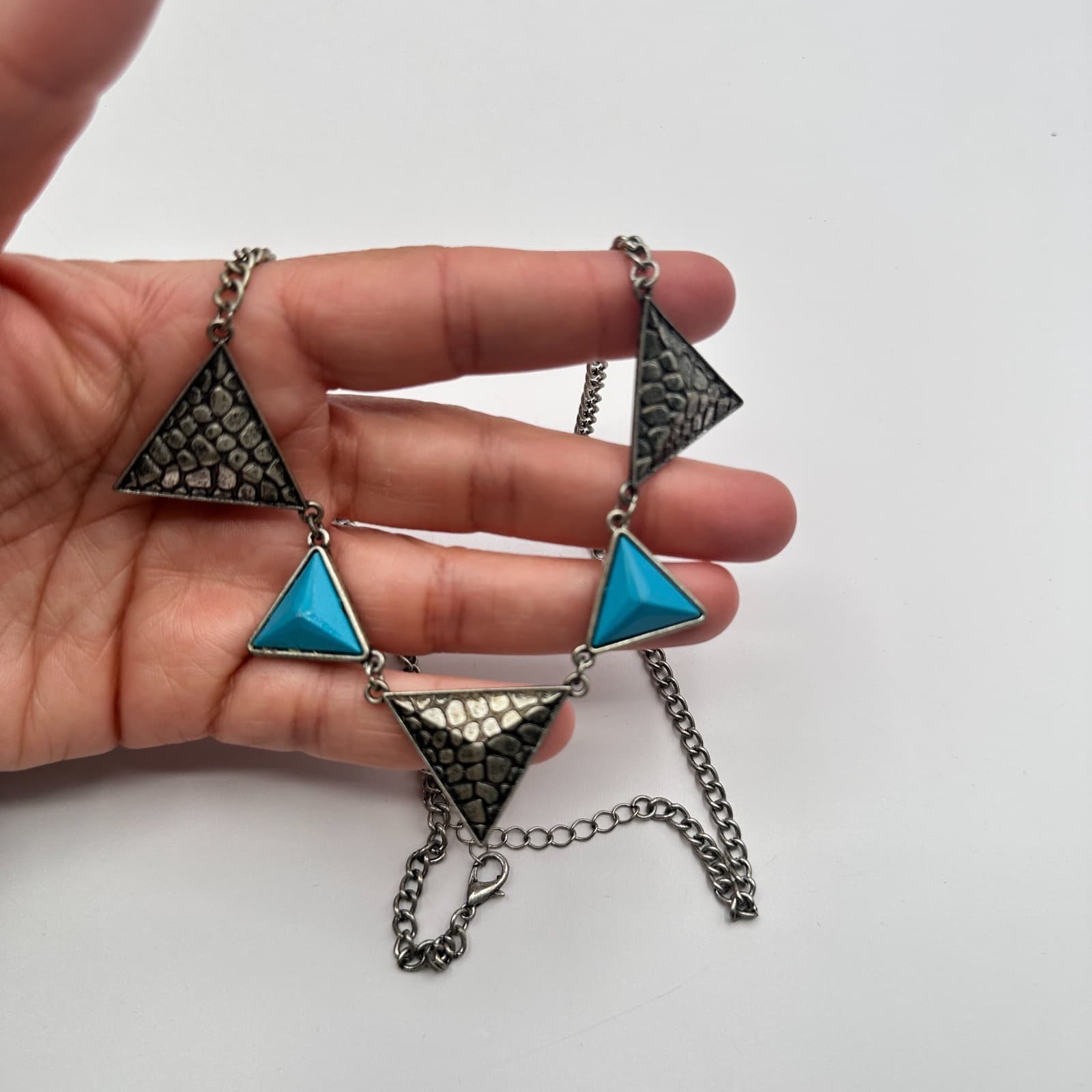 Vintage 90s Y2K Silver Tone Triangle Necklace Boho Statement Women's Jewelry - Thumbnail 7