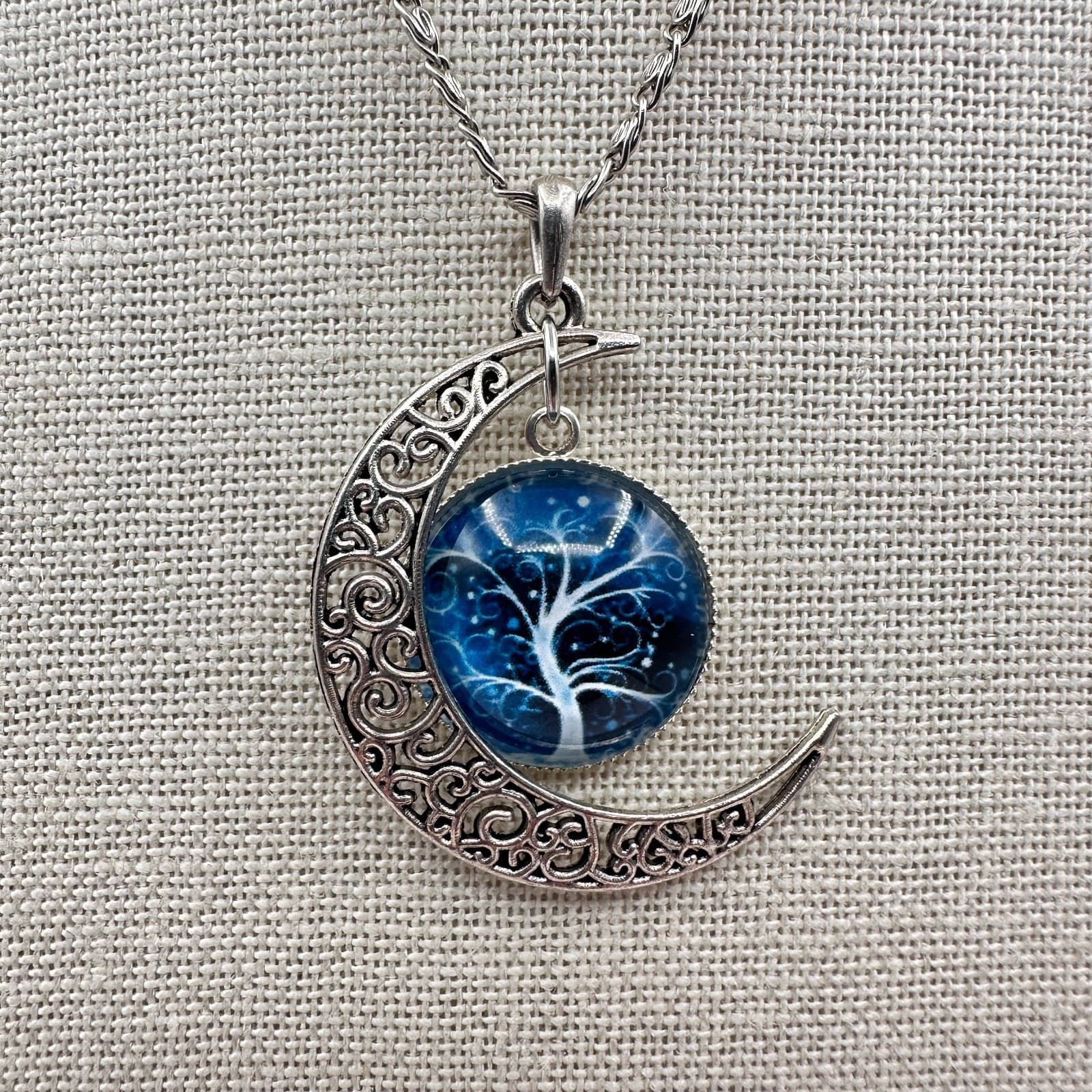 Vintage 90s Silver Tone Moon Tree of Life Pendant Necklace Women's Jewelry - Thumbnail 3