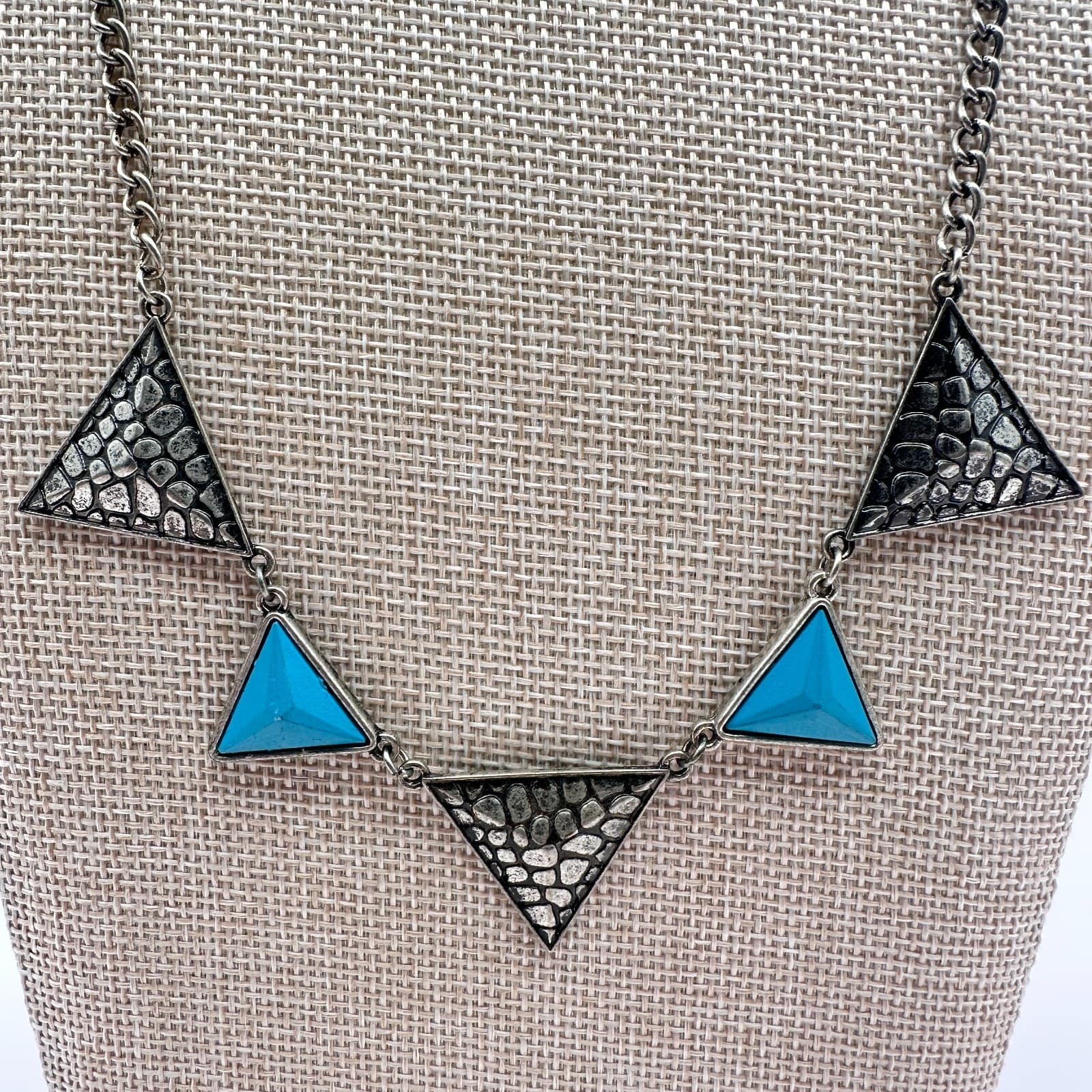 Vintage 90s Y2K Silver Tone Triangle Necklace Boho Statement Women's Jewelry - Thumbnail 5