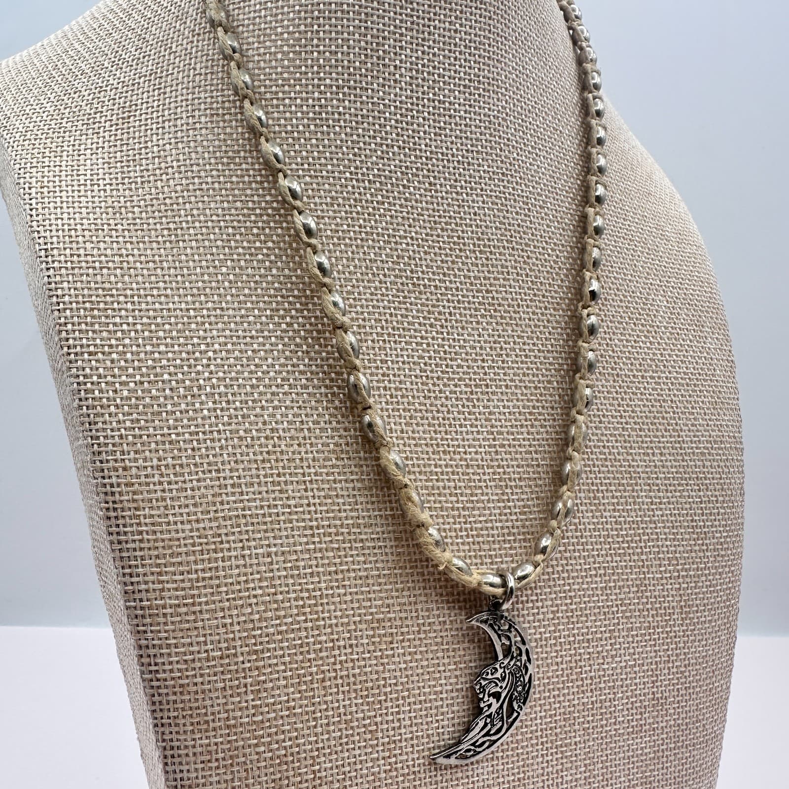 Vintage Y2K Silver Tone Crescent Moon Pendant Beaded Natural Fiber Cord Jewelry - Thumbnail 5