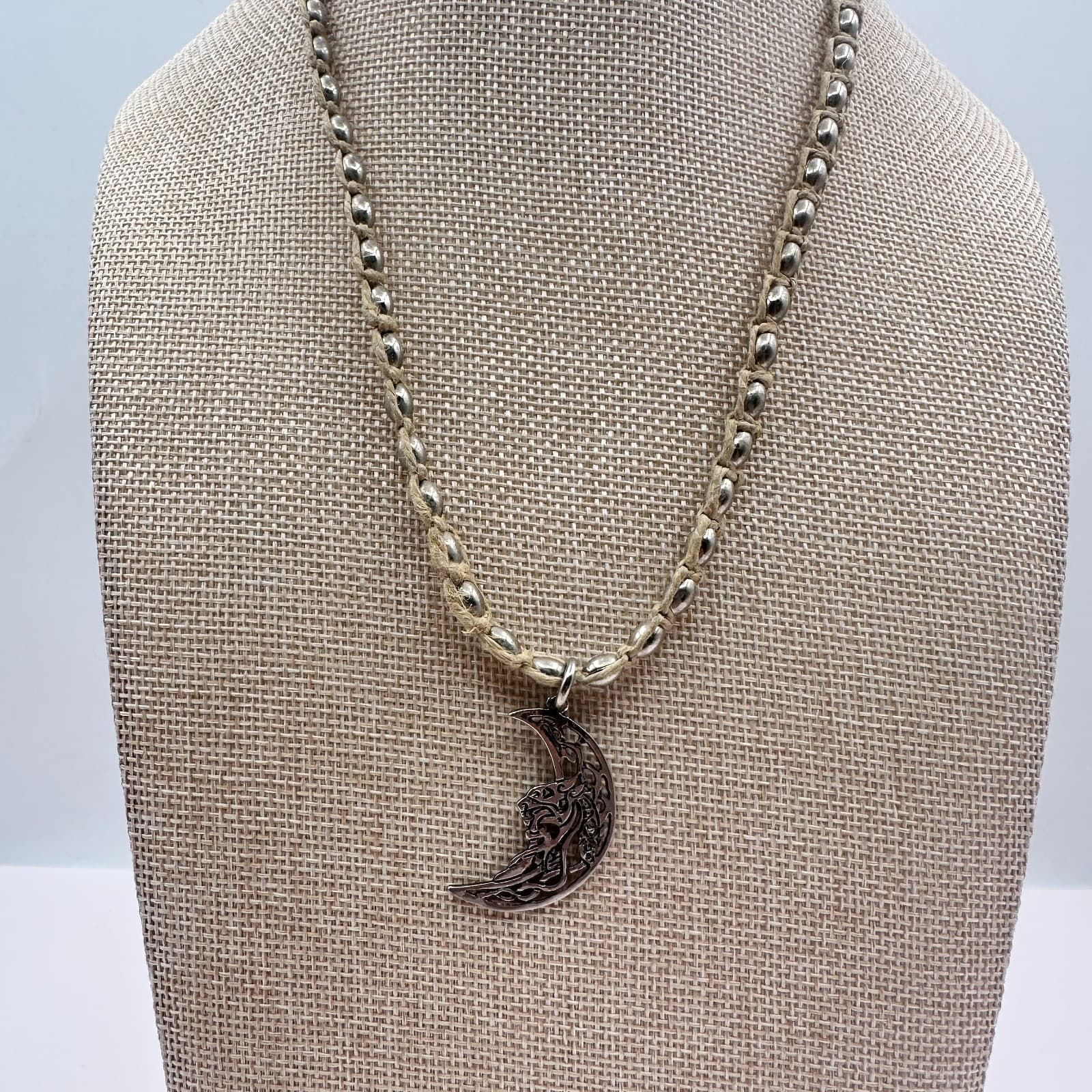 Vintage Y2K Silver Tone Crescent Moon Pendant Beaded Natural Fiber Cord Jewelry - Thumbnail 6
