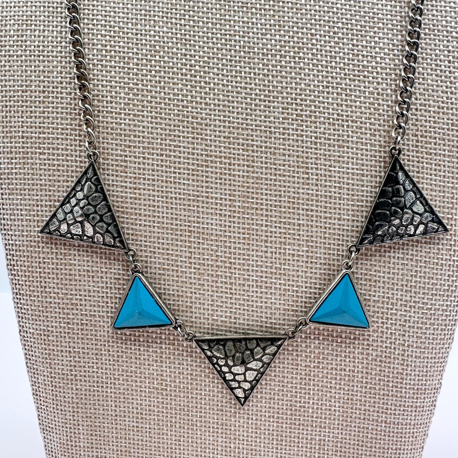 Vintage 90s Y2K Silver Tone Triangle Necklace Boho Statement Women's Jewelry - Thumbnail 3