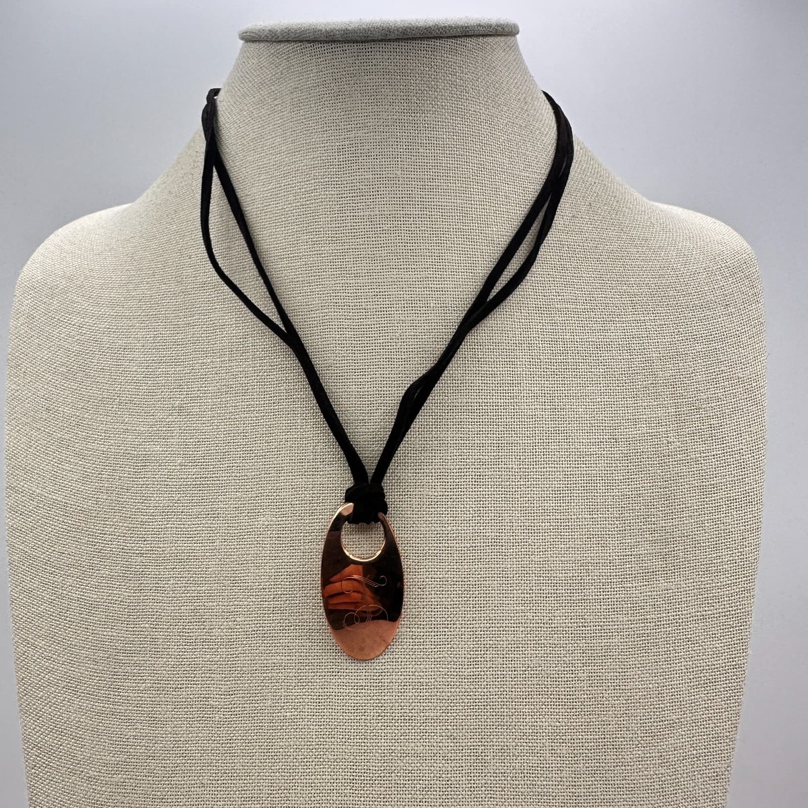 Vintage 90s Copper Monogram Initial T Pendant Necklace Black Suede Cord Jewelry - Thumbnail 2