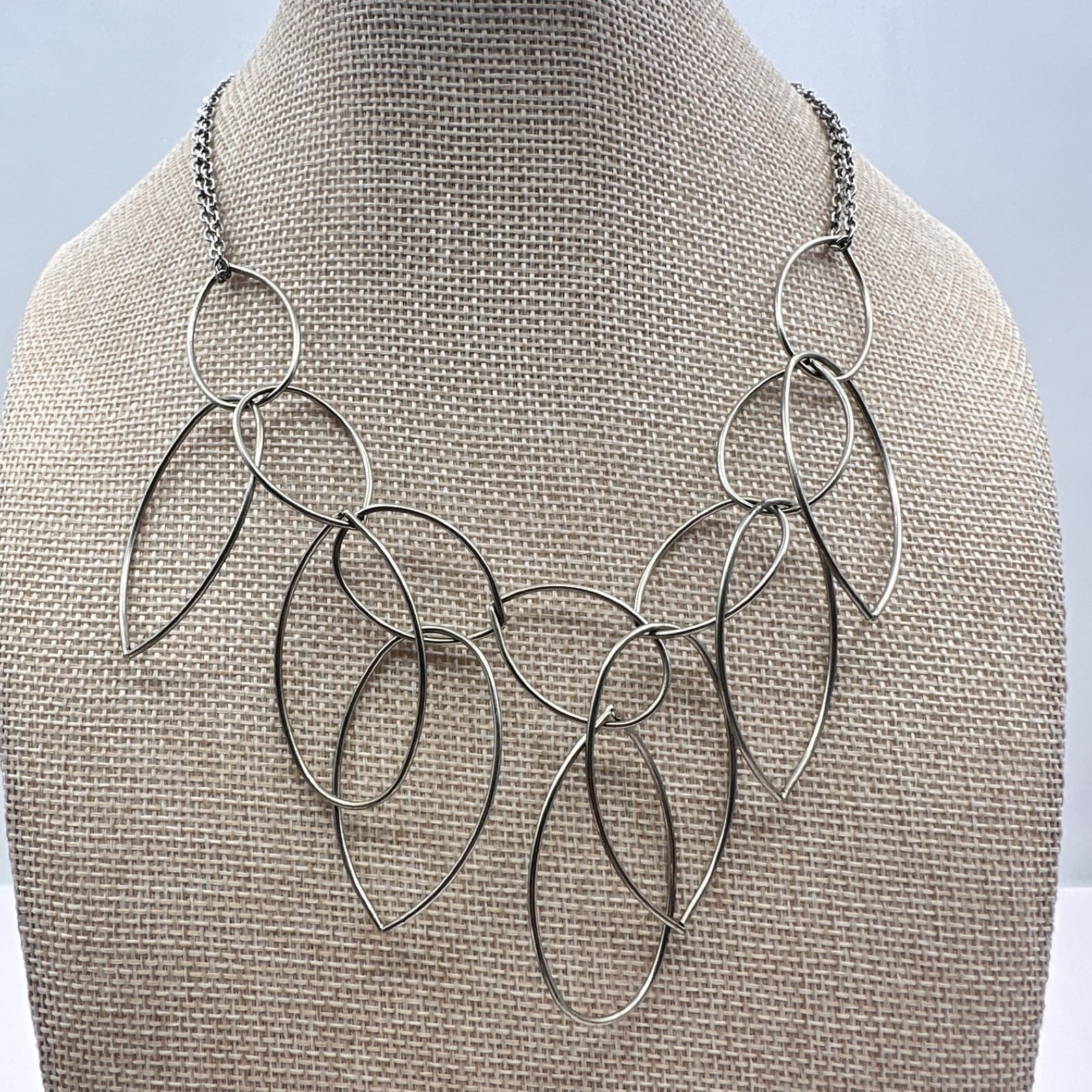 Vintage 90s Silver Tone Link Bib Statement Necklace Women's Classic Jewelry - Thumbnail 2