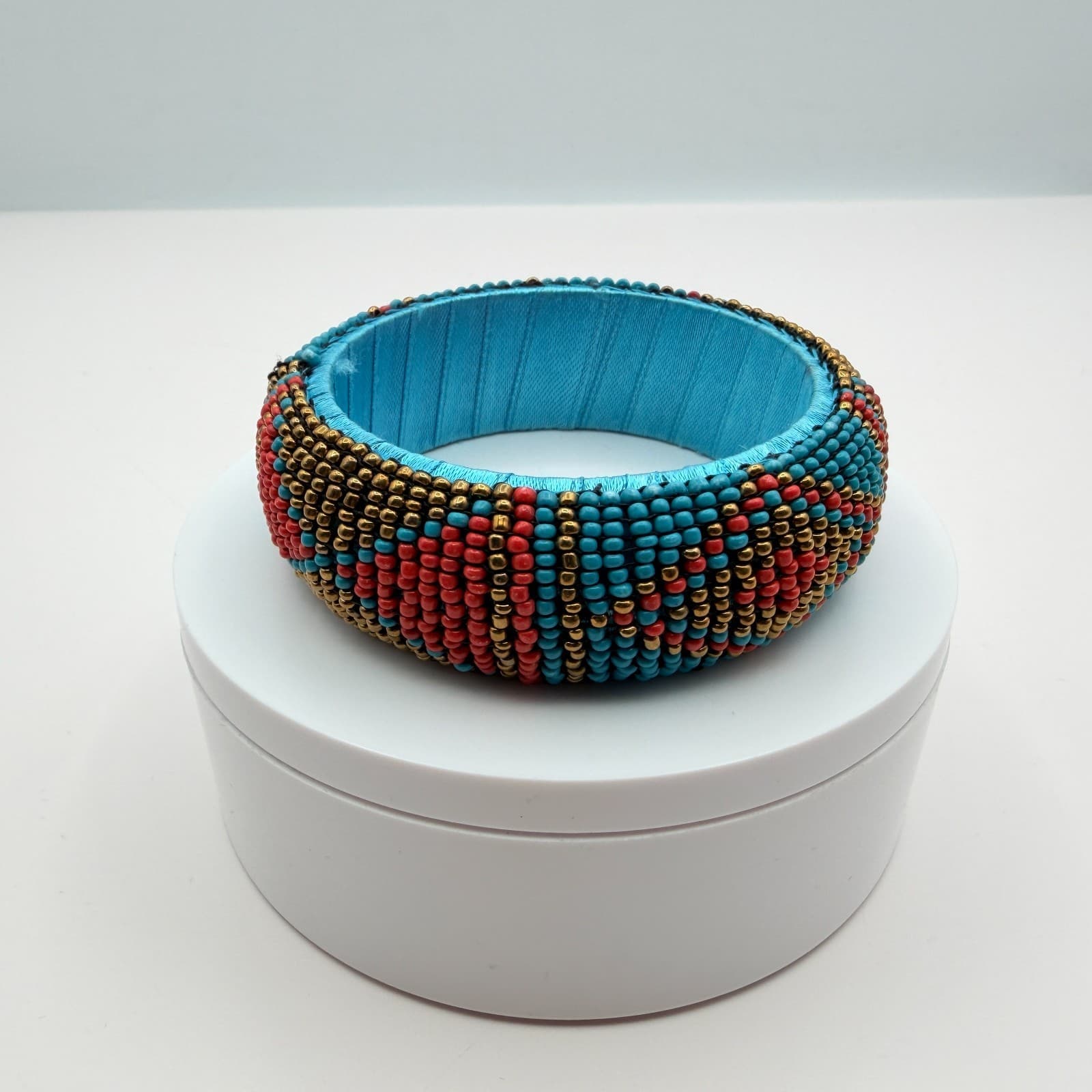 Vintage 90s Bangle Bracelet Seed Beaded Boho Women's Classic Fashion Jewelry - Thumbnail 2