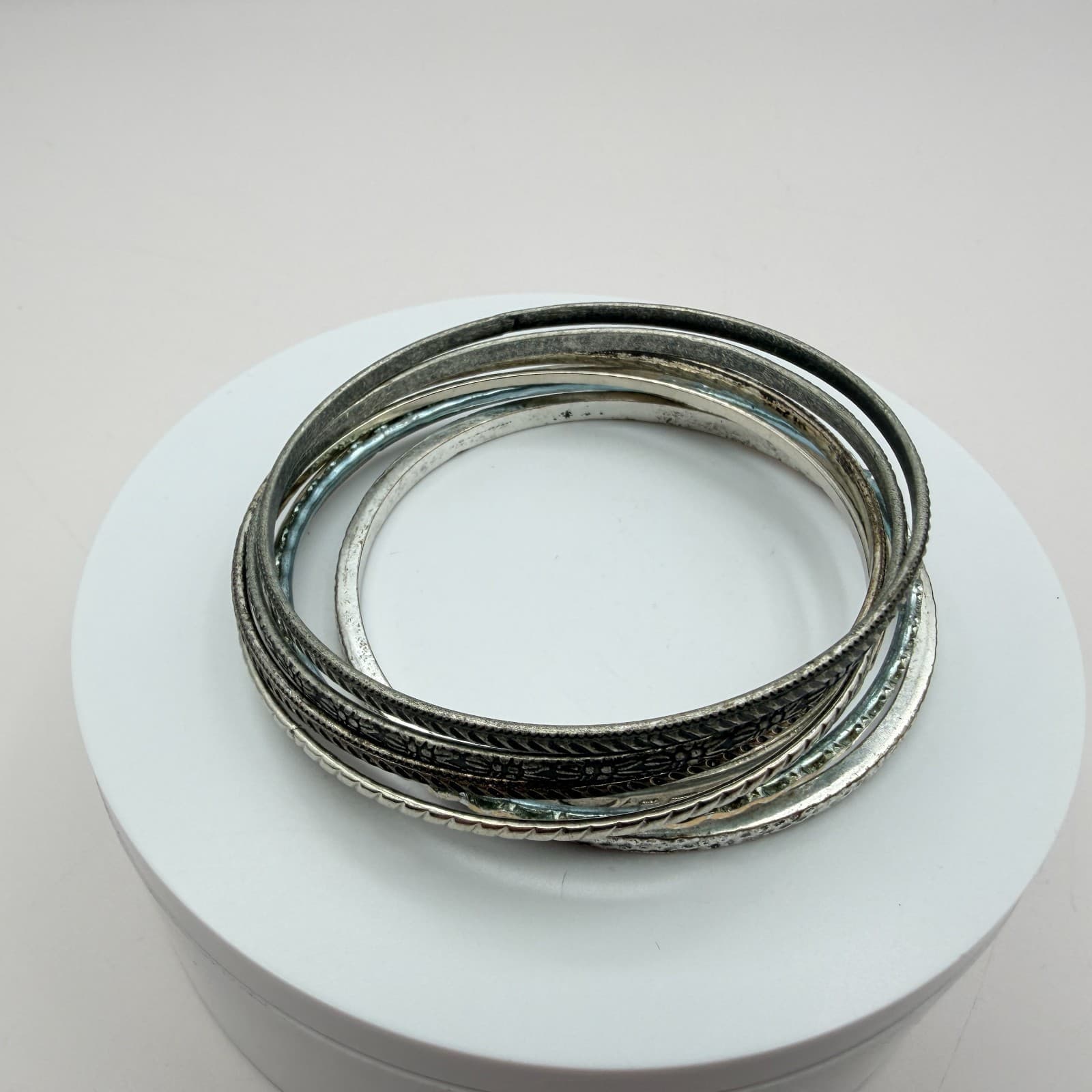 Vintage Y2K Silver Tone Textured Bangle Set Boho Women's Classic Jewelry - Thumbnail 3