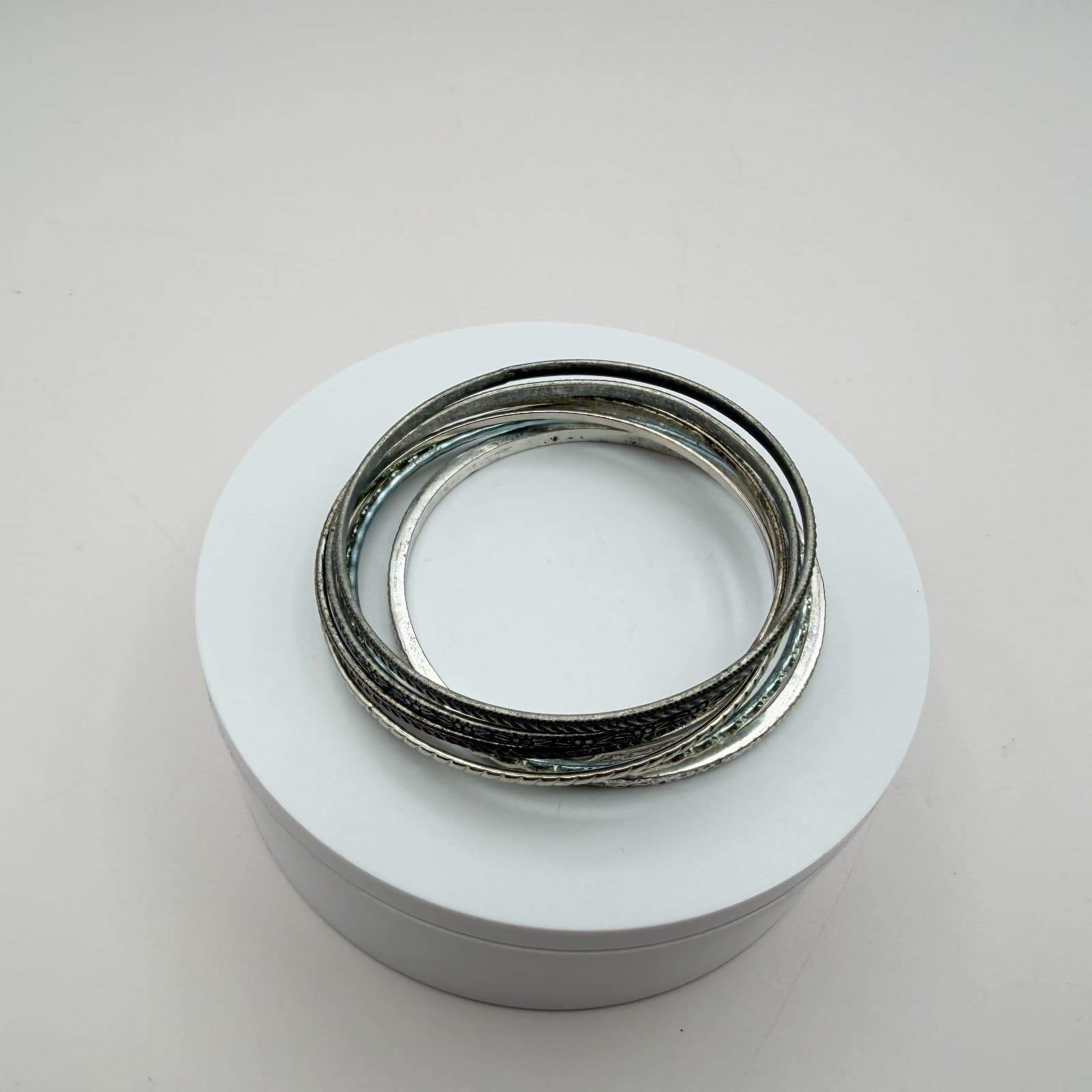 Vintage Y2K Silver Tone Textured Bangle Set Boho Women's Classic Jewelry - Thumbnail 6