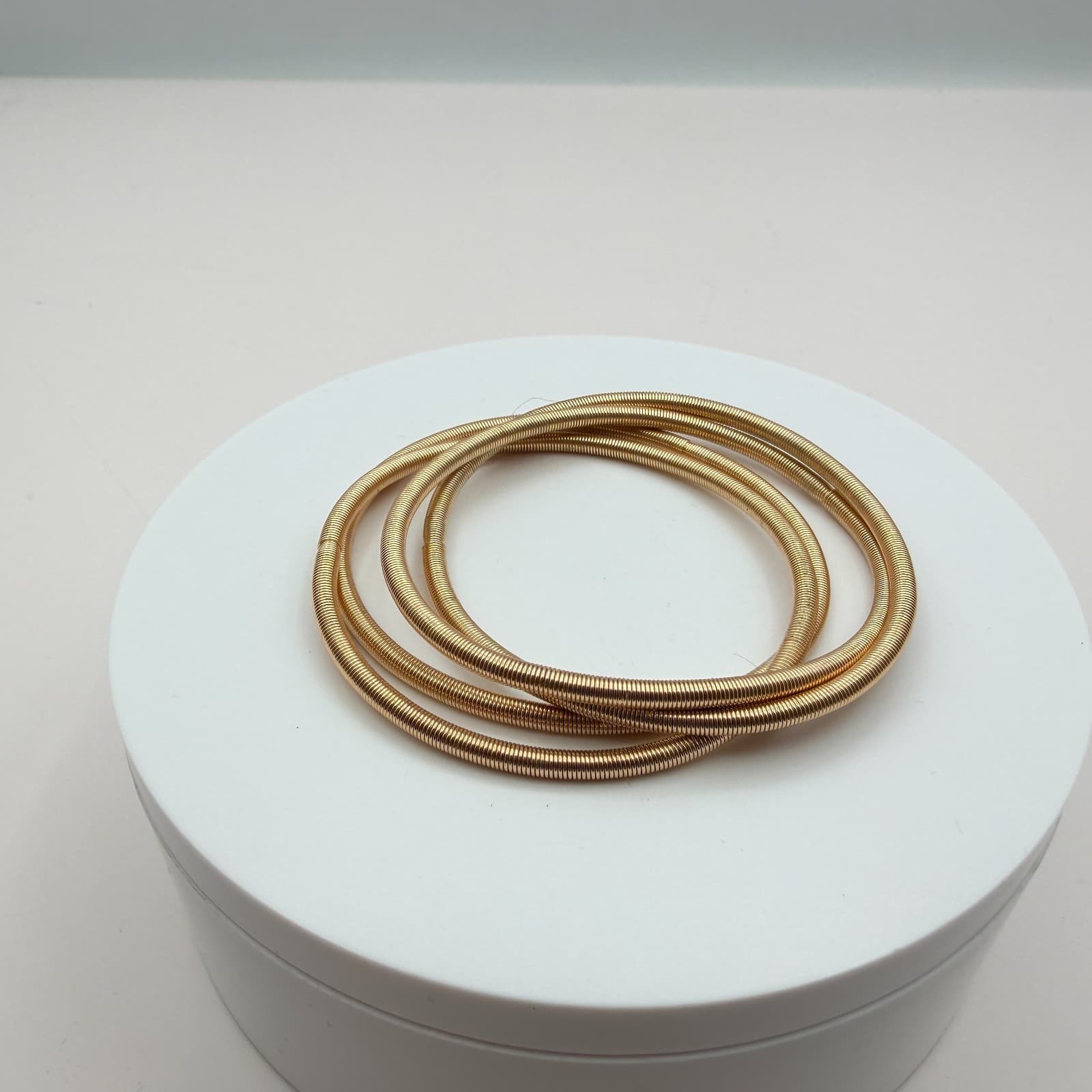 Vintage Y2K Gold Tone Flexible Stretch Bangle Set Women's Classic Jewelry - Thumbnail 4