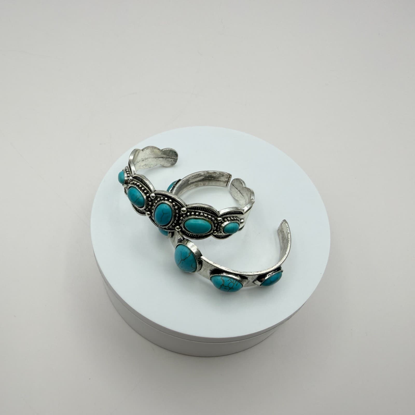 Vintage Y2K Silver Tone Turquoise Beaded Cuff Bracelet Set Boho Women's Jewelry - Thumbnail 8