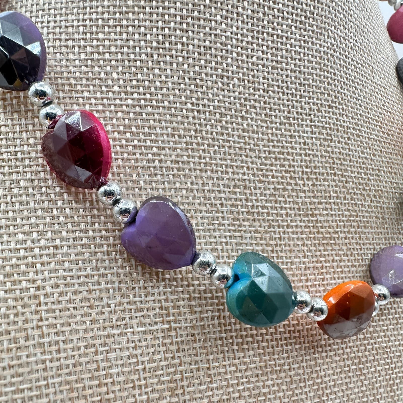 Vintage Y2K Faceted Heart Bead Statement Necklace Silver Tone Accents Jewelry - Thumbnail 7