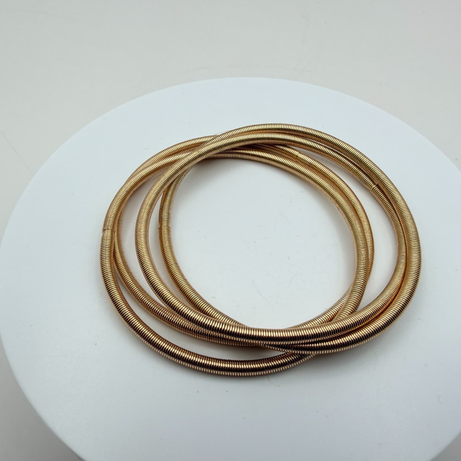 Vintage Y2K Gold Tone Flexible Stretch Bangle Set Women's Classic Jewelry - Thumbnail 3