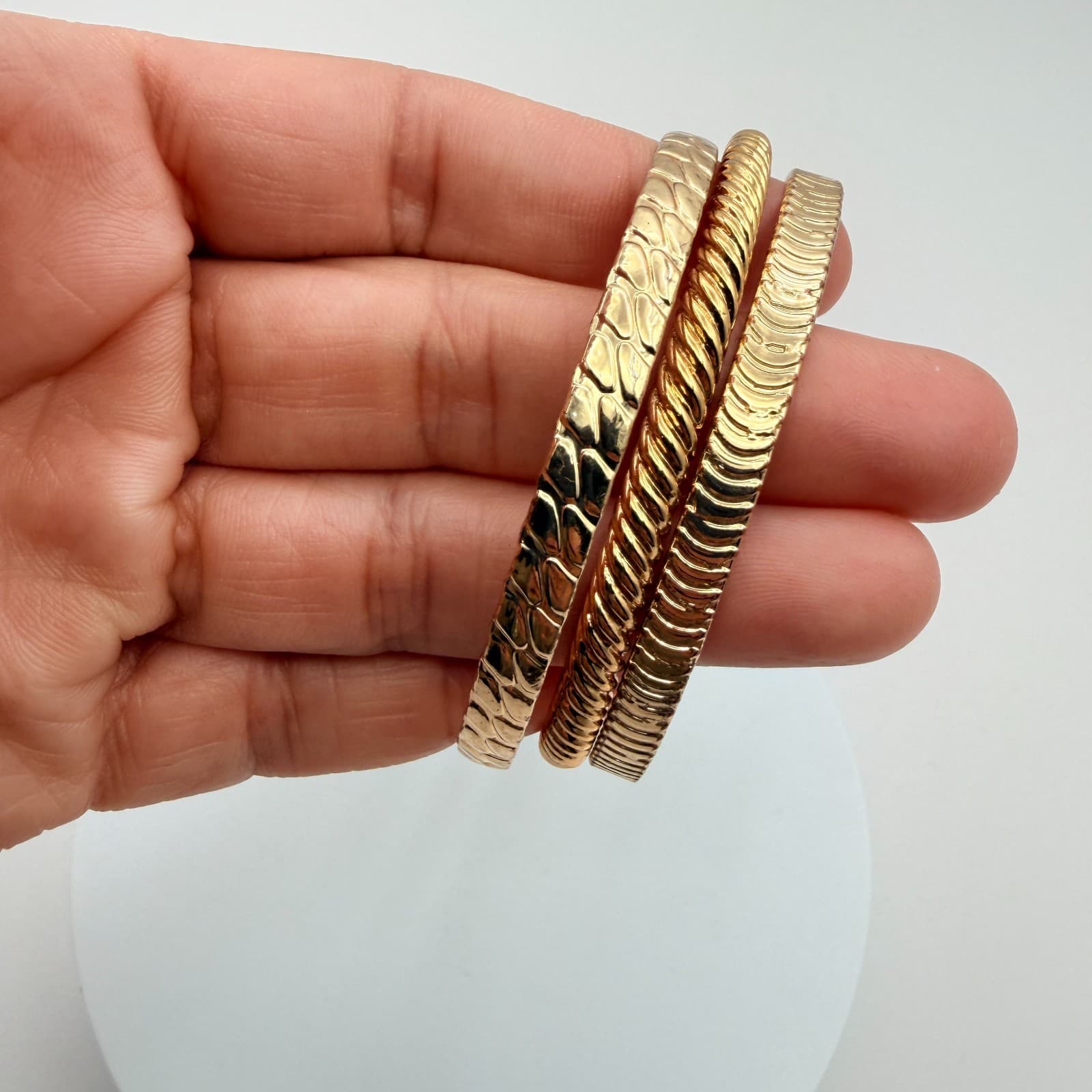 Vintage Y2K Gold Tone Textured Bangle Set Boho Women's Classic Fashion Jewelry - Thumbnail 8