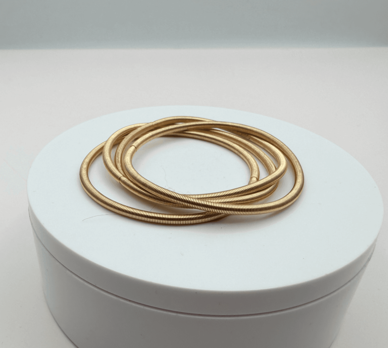 Vintage Y2K Gold Tone Flexible Stretch Bangle Set Women's Classic Jewelry - Thumbnail 2