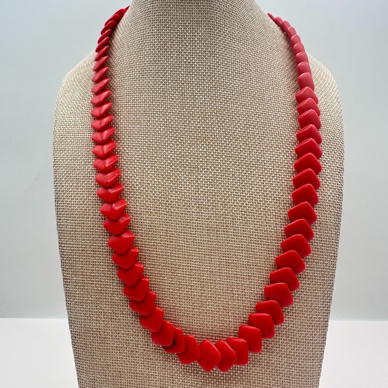 Vintage 70s Women Red Square Bead Statement Necklace Smooth Matte Finish Jewelry - Thumbnail 3