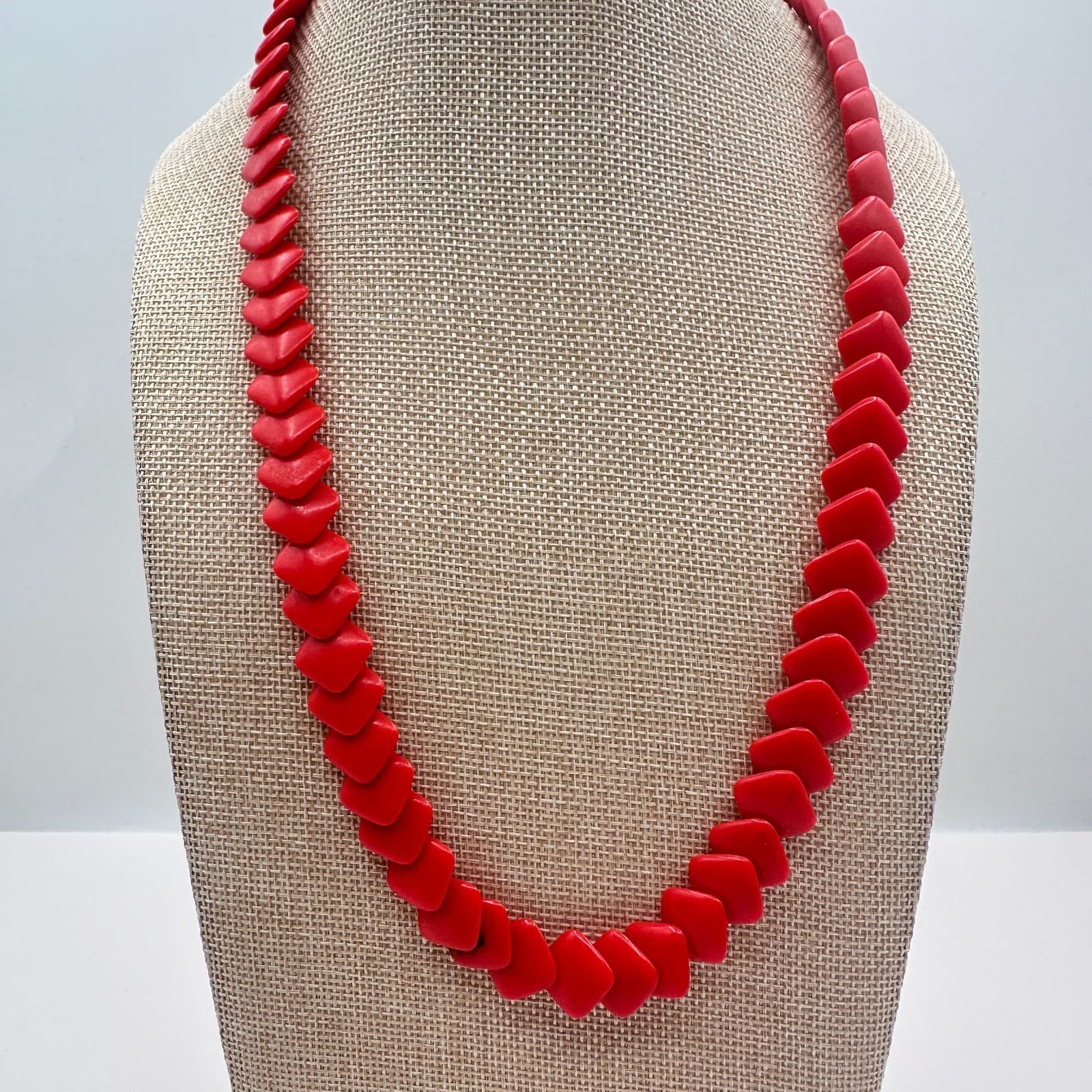 Vintage 70s Women Red Square Bead Statement Necklace Smooth Matte Finish Jewelry - Thumbnail 2