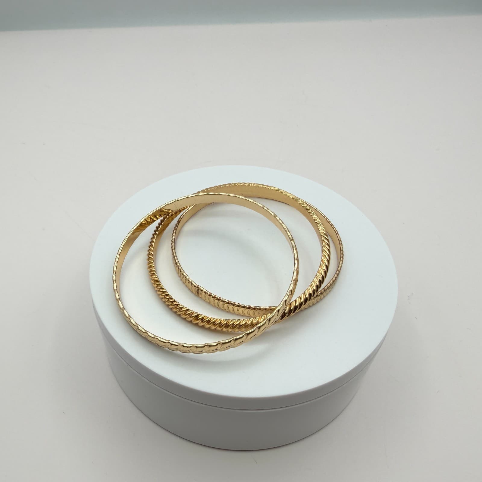 Vintage Y2K Gold Tone Textured Bangle Set Boho Women's Classic Fashion Jewelry - Thumbnail 6