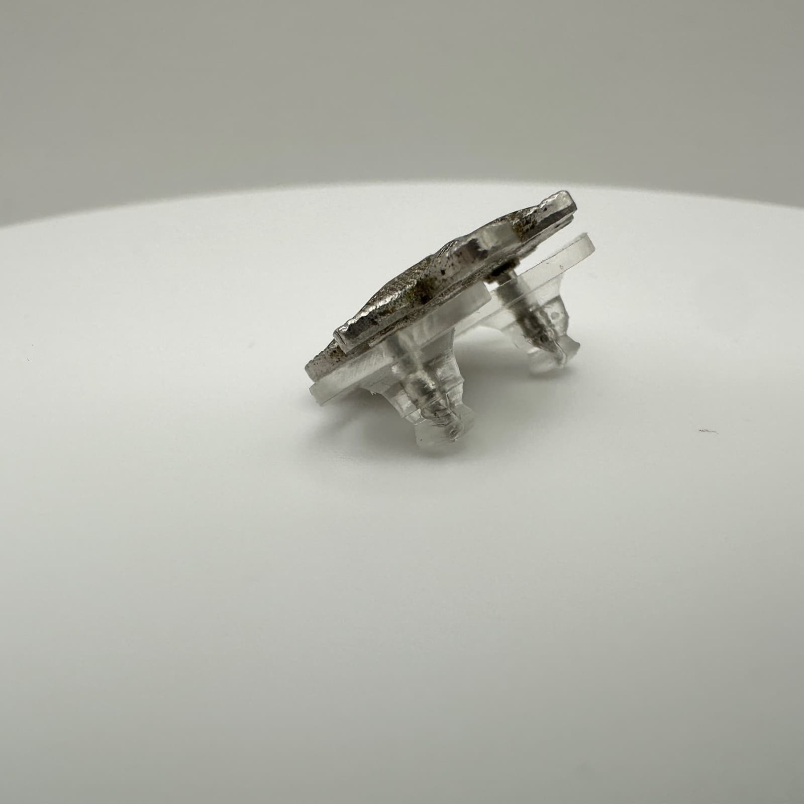 Vintage 80s /90s Leaf Floral Pin Badge Silver Tone Textured Brooch Style Jewelry - Thumbnail 2