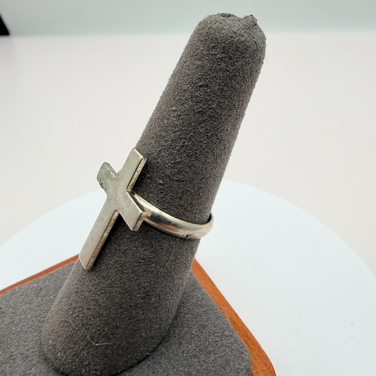 Vintage Y2K Silver Tone Cross Ring Religious Statement Women's Classic Jewelry - Thumbnail 3