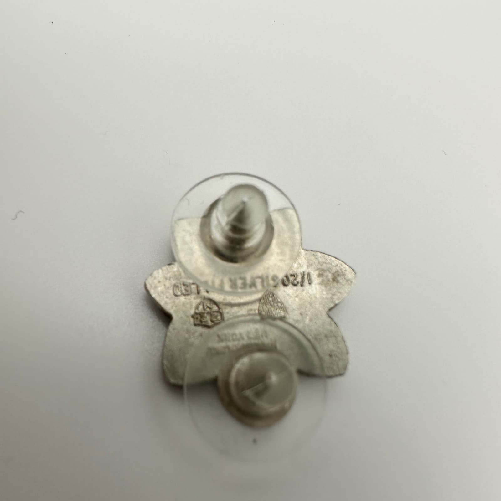 Vintage 80s /90s Leaf Floral Pin Badge Silver Tone Textured Brooch Style Jewelry - Thumbnail 4