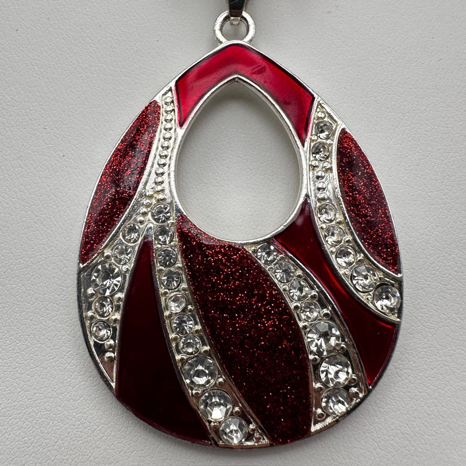 Vintage 90s Red Crystal Teardrop Pendant Necklace Silver Tone Beaded Chain - Thumbnail 5