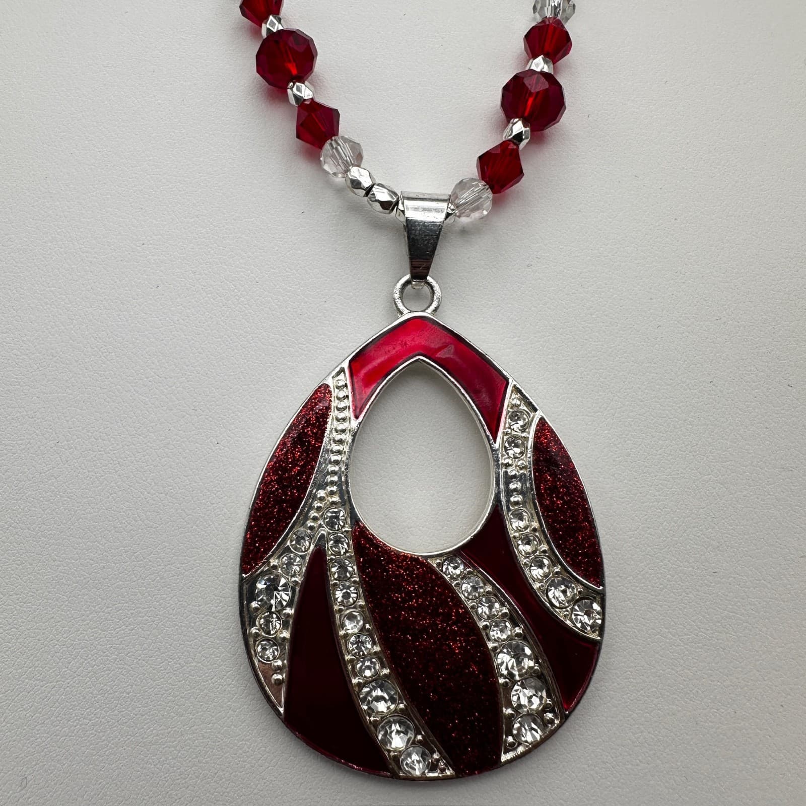 Vintage 90s Red Crystal Teardrop Pendant Necklace Silver Tone Beaded Chain - Thumbnail 3