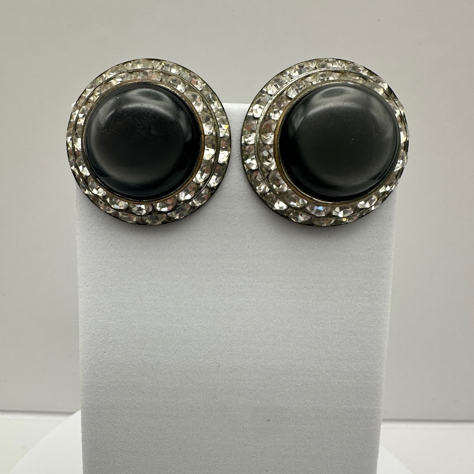 Vintage 90s Lisner Black Rhinestone Clip On Earrings Silver tone Women's Jewelry - Image 1