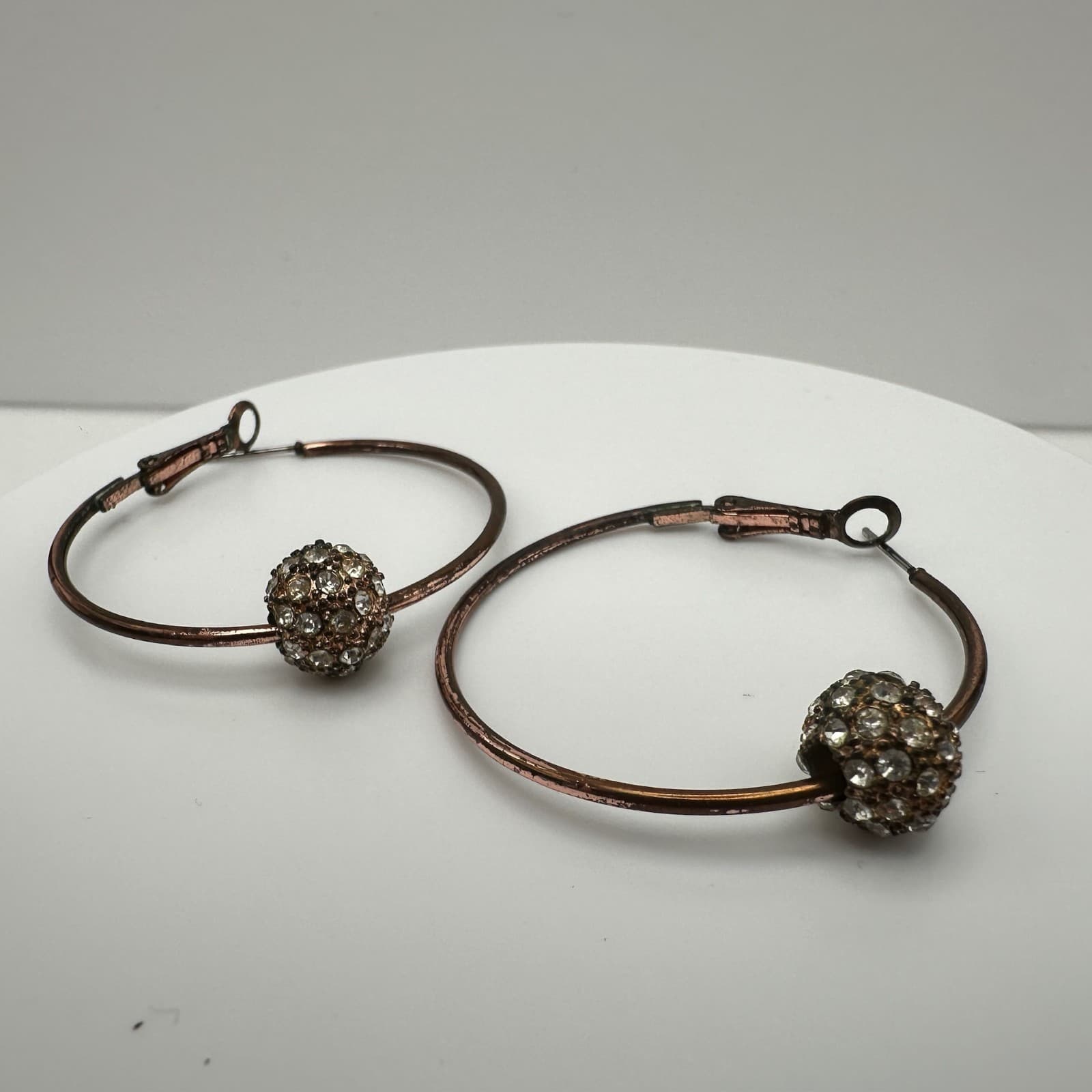 Vintage 70s 80s Hoop Earrings Copper Tone Rhinestone Bead Sparkle Drop Jewelry - Thumbnail 3