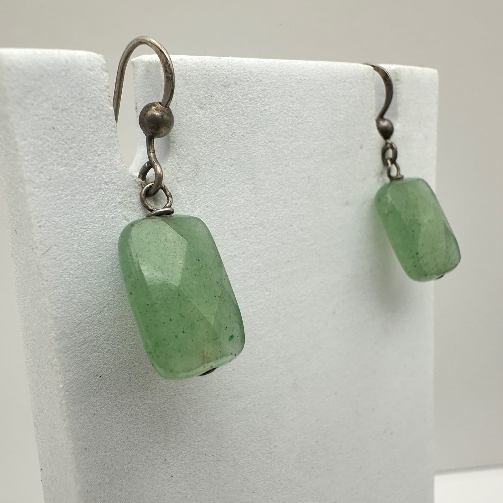 Vintage 90s Dangle Green Aventurine Stone Earrings Faceted Rectangle Silver Tone - Thumbnail 2