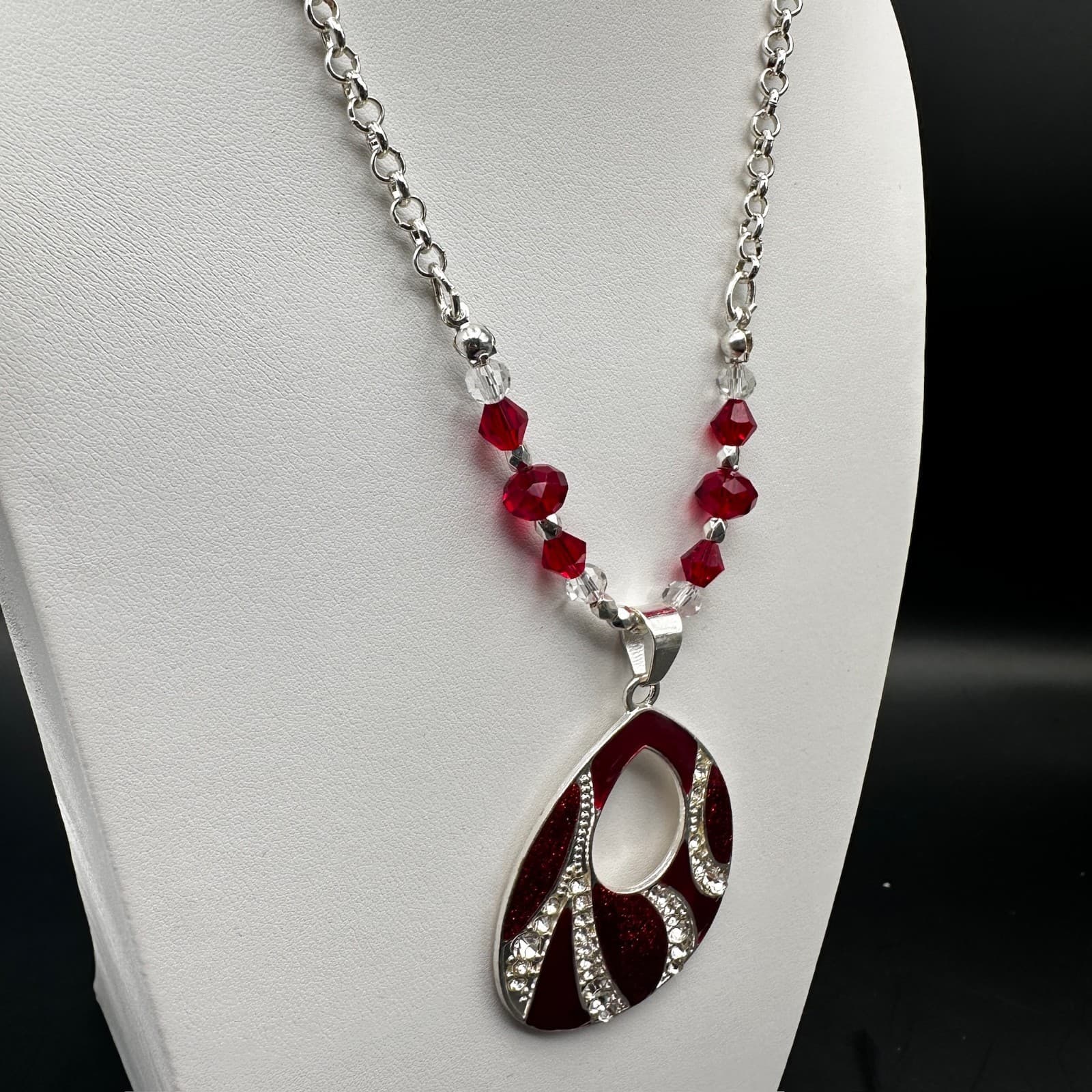 Vintage 90s Red Crystal Teardrop Pendant Necklace Silver Tone Beaded Chain - Thumbnail 6