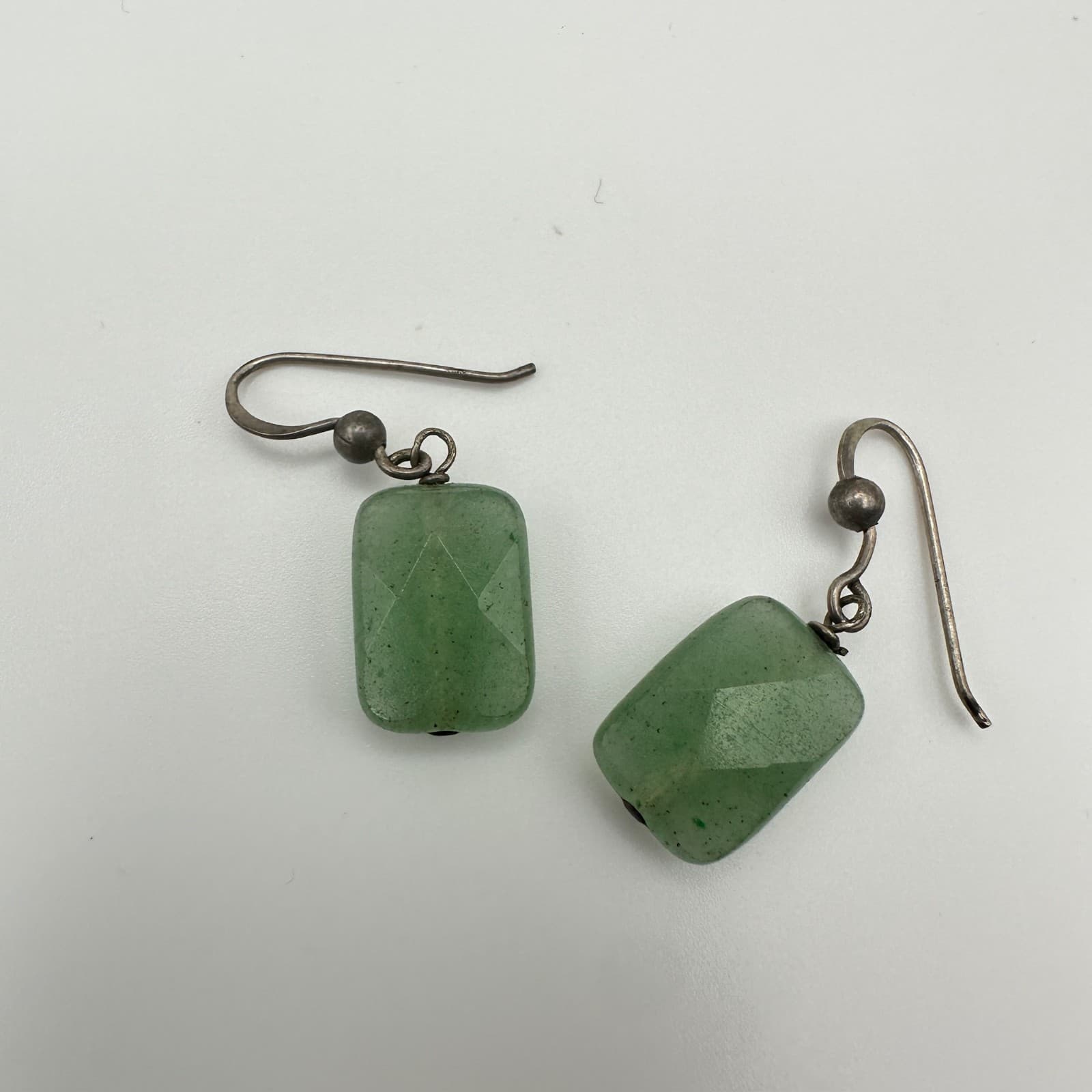Vintage 90s Dangle Green Aventurine Stone Earrings Faceted Rectangle Silver Tone - Thumbnail 6