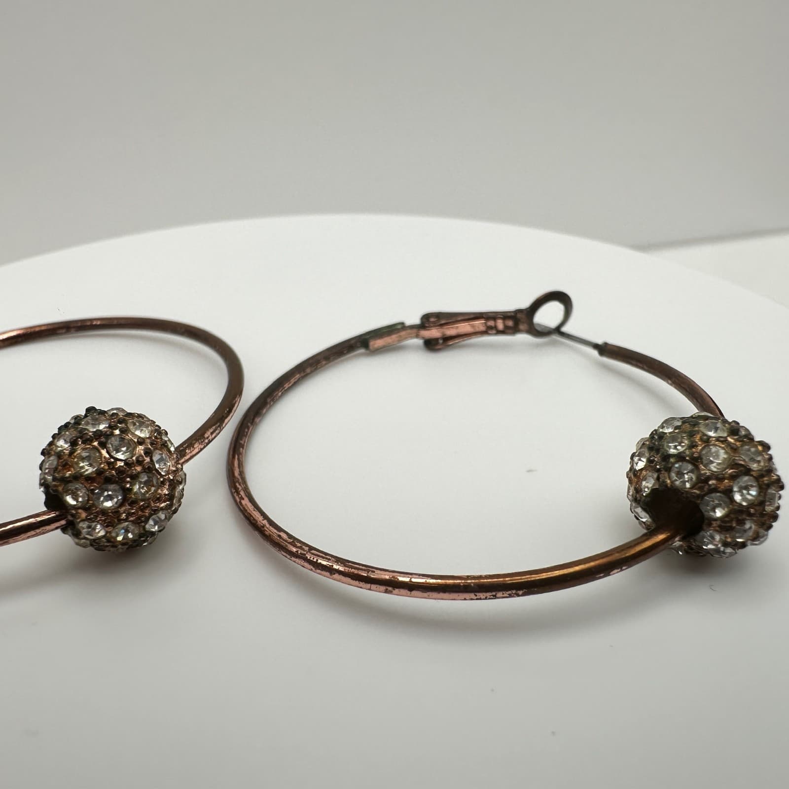 Vintage 70s 80s Hoop Earrings Copper Tone Rhinestone Bead Sparkle Drop Jewelry - Thumbnail 4