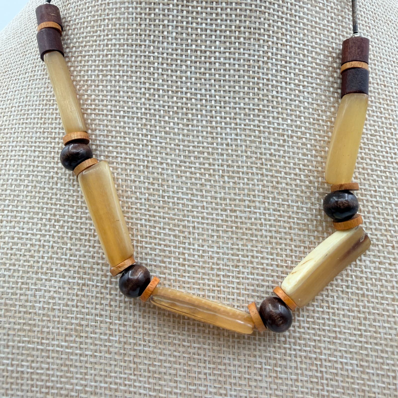 Vintage 90s Earthy Wood & Horn Bead Necklace Boho Ethnic Fashion Women's Jewelry - Thumbnail 5