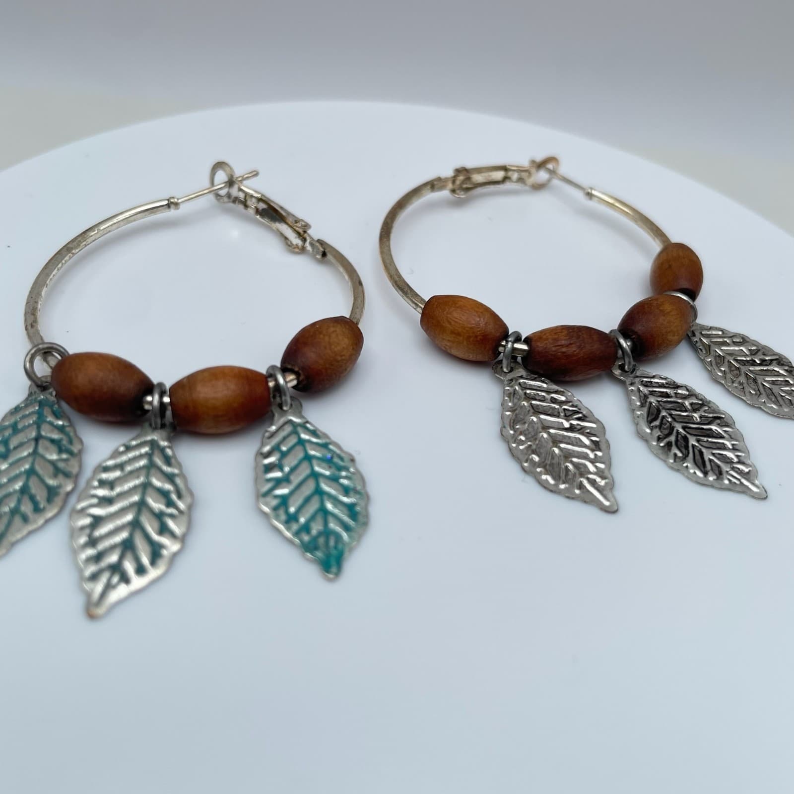 Vintage 90s Boho Silver Tone Hoop Earrings Wooden Beaded Patina Leaf Jewelry - Thumbnail 2