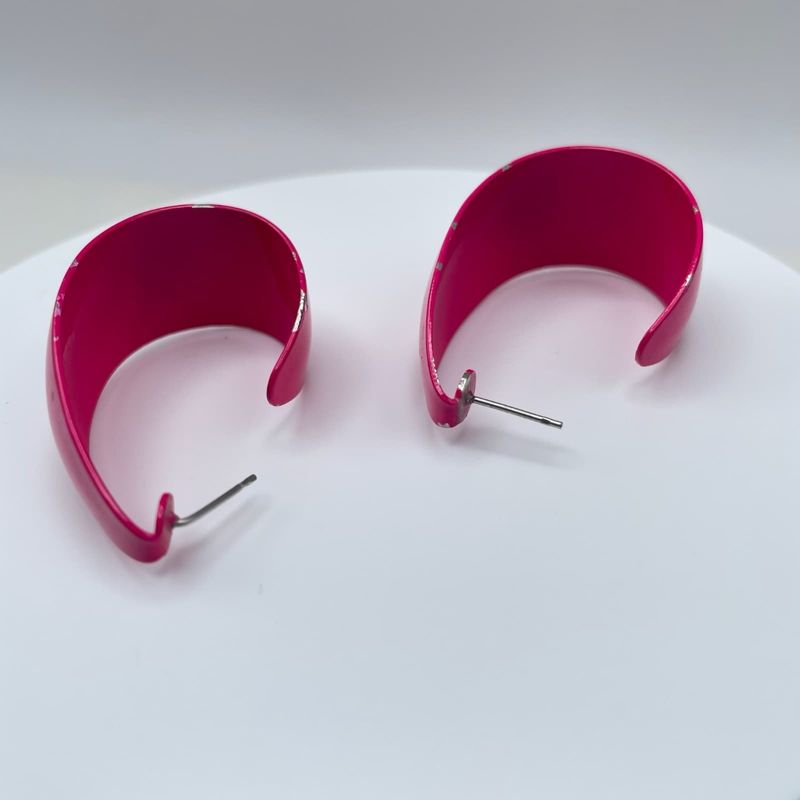 Vintage 80s Silver Tone Pink Hoop Earrings Boho Women's Classic Fashion Jewelry - Thumbnail 5