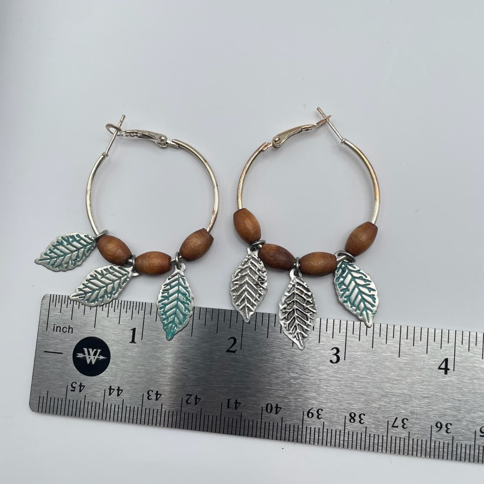 Vintage 90s Boho Silver Tone Hoop Earrings Wooden Beaded Patina Leaf Jewelry - Thumbnail 8