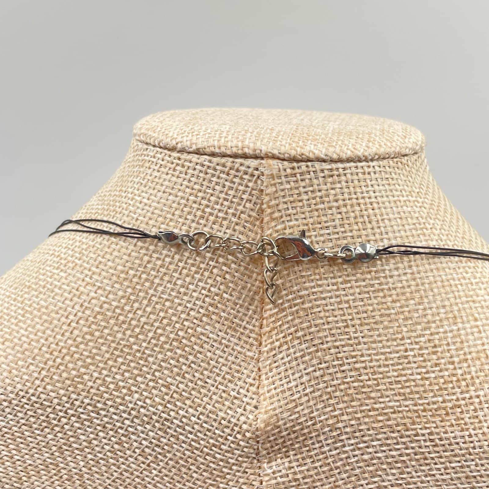 Silver-Tone Translucent Floating Beads Triple-Stranded Station Lobster Necklace - Thumbnail 7