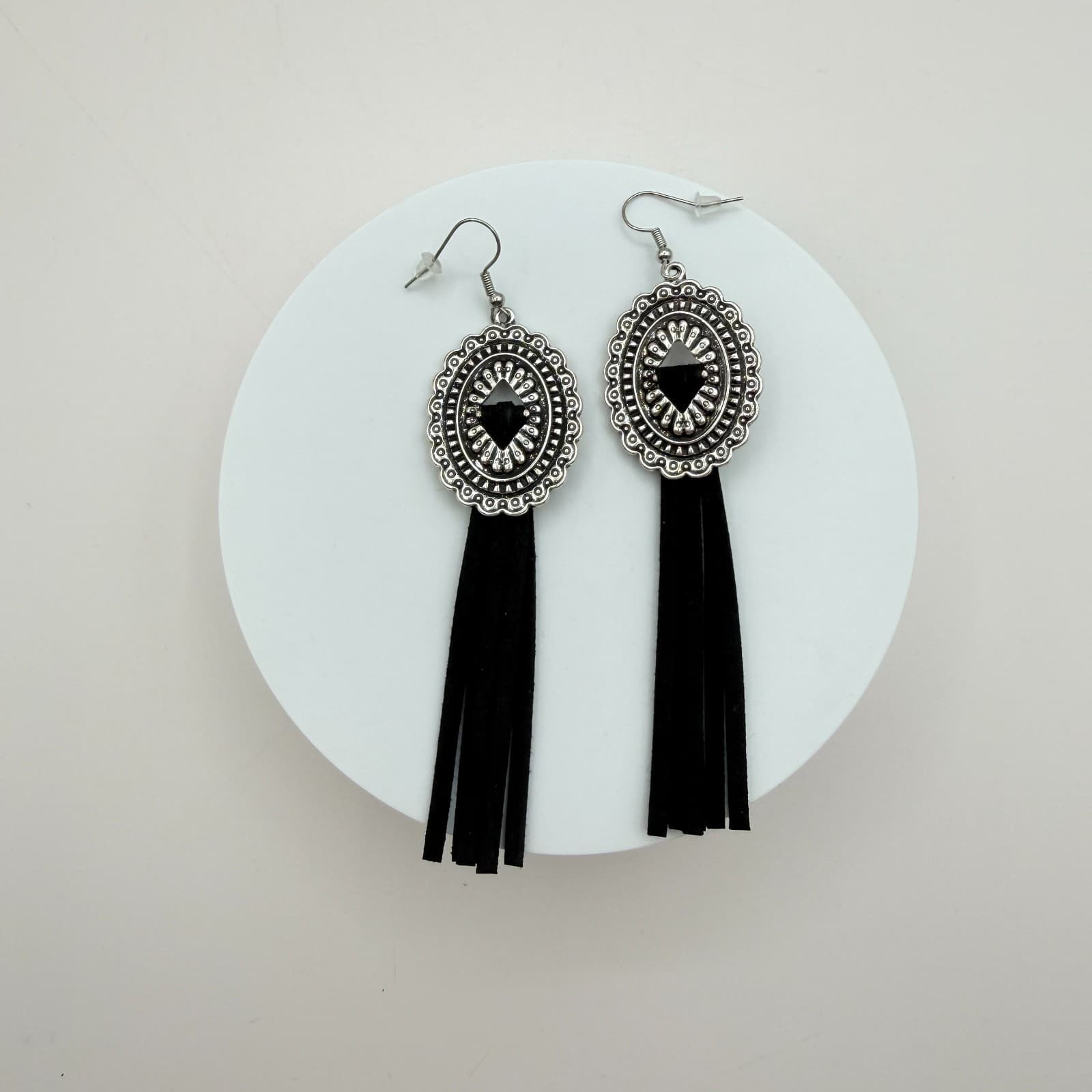 Vintage 90s Silver Tone Oval Dangle Earrings Black Faux Suede Tassel Jewelry - Thumbnail 2