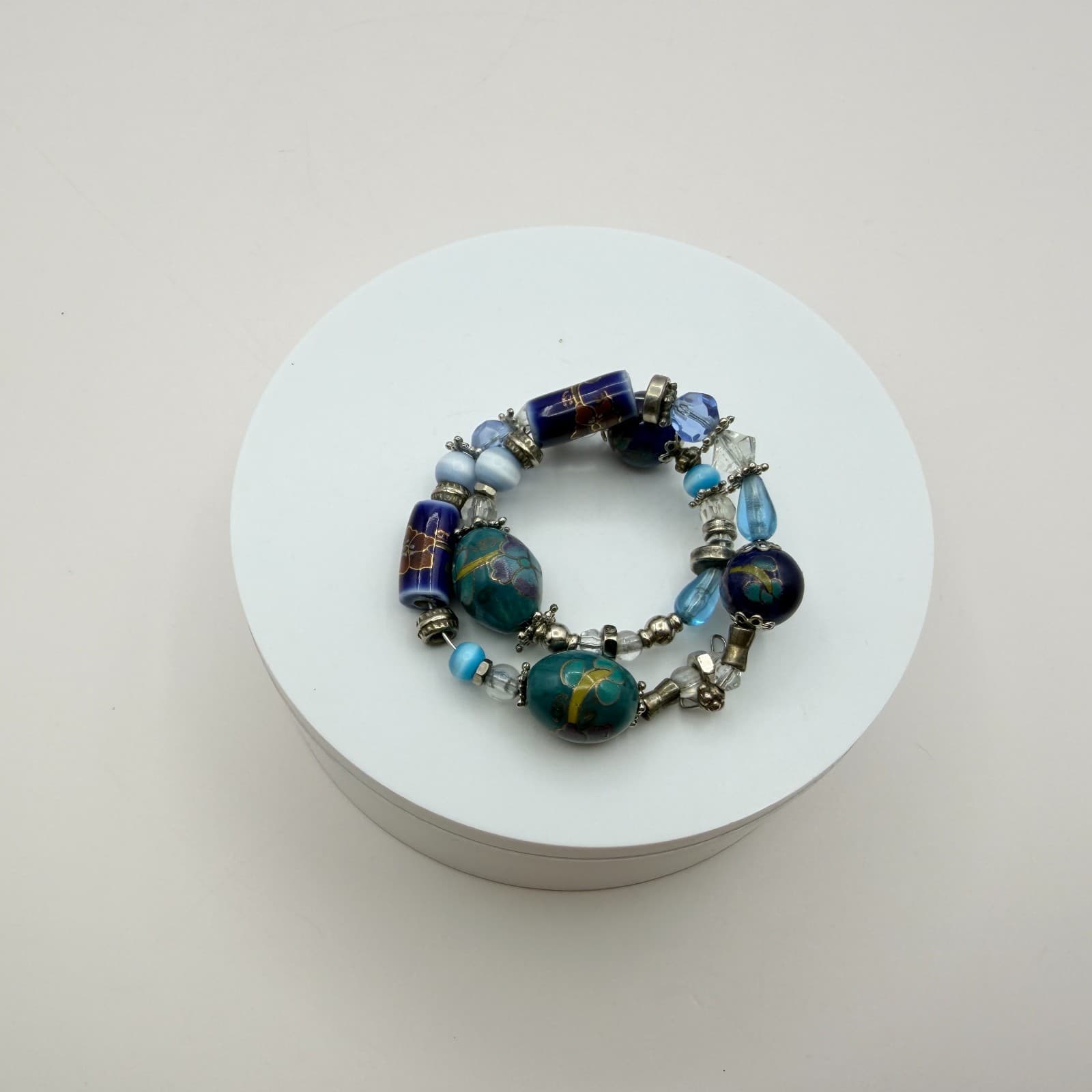 Vintage Y2K Polycrome Floral Glass Bead Memory Wire Bracelet Silver Tone Jewelry - Thumbnail 6