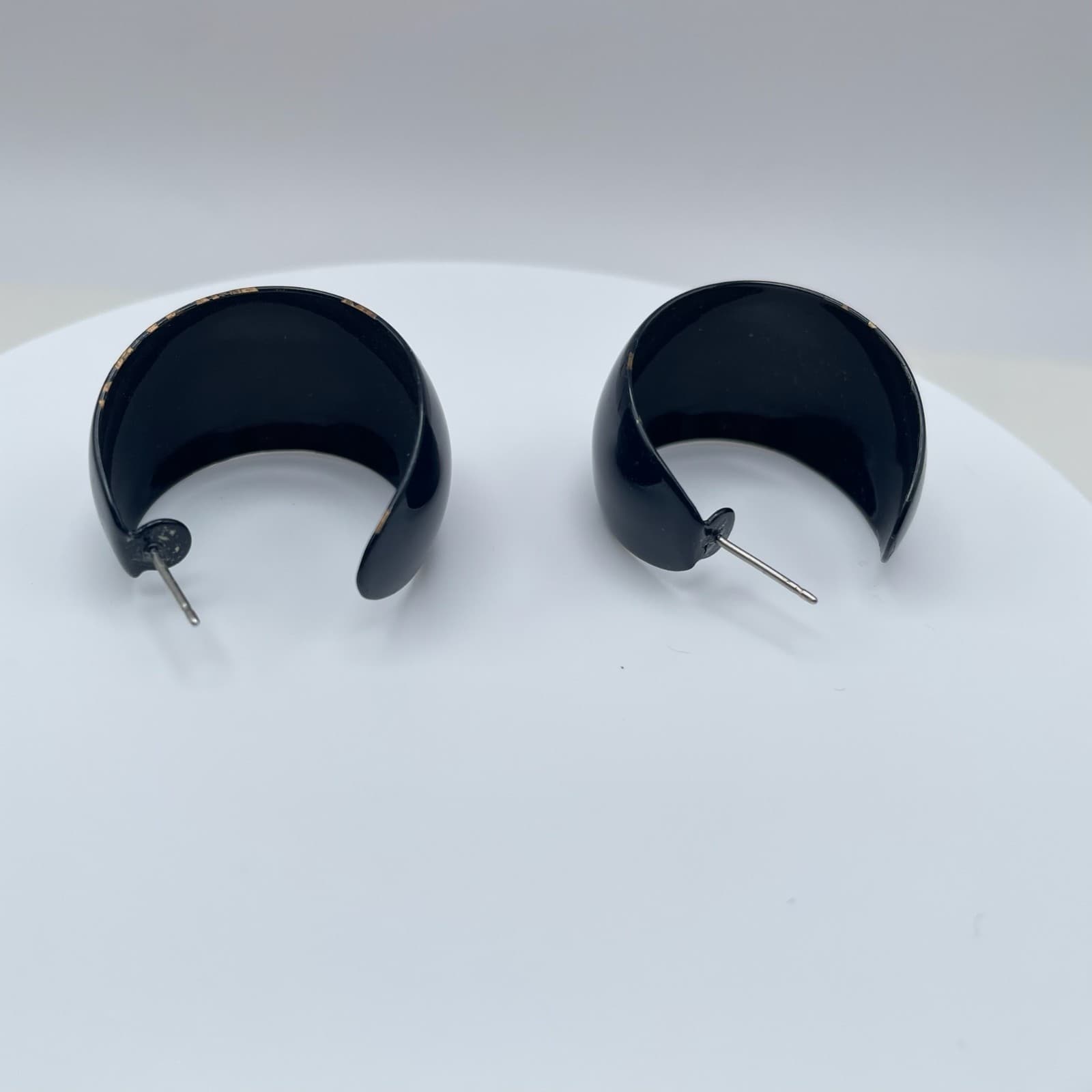 Vintage 80s Black Enamel Wide Hoop Earrings Women's Classic Fashion Jewelry - Thumbnail 3