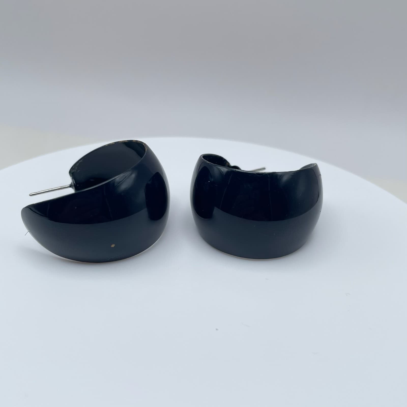 Vintage 80s Black Enamel Wide Hoop Earrings Women's Classic Fashion Jewelry - Thumbnail 9