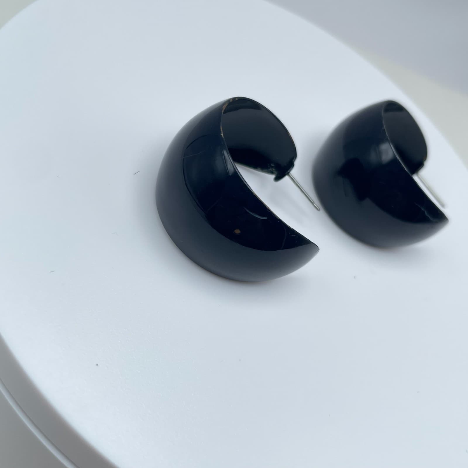 Vintage 80s Black Enamel Wide Hoop Earrings Women's Classic Fashion Jewelry - Thumbnail 8