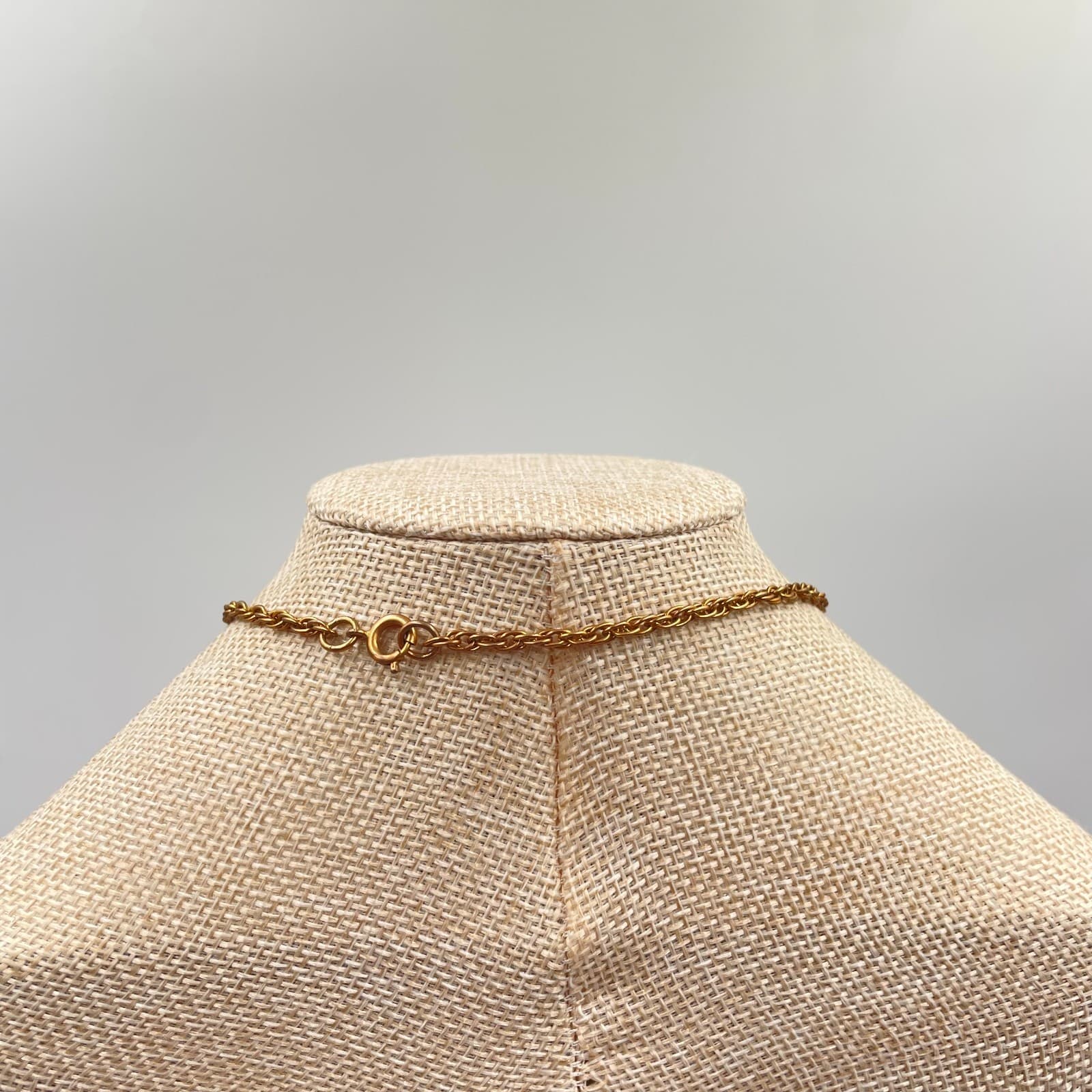 VTG Whitney Gold-Tone Fashion Horology Swiss-Made Dial Watch Pendant Necklace - Thumbnail 7