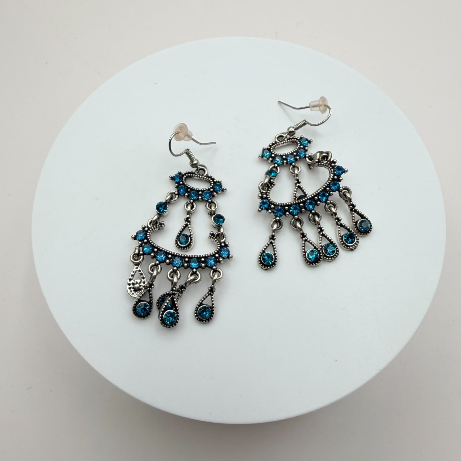 Vintage 90s Silver Tone Chandelier Earrings Blue Glass Boho Fashion Jewelry - Thumbnail 4