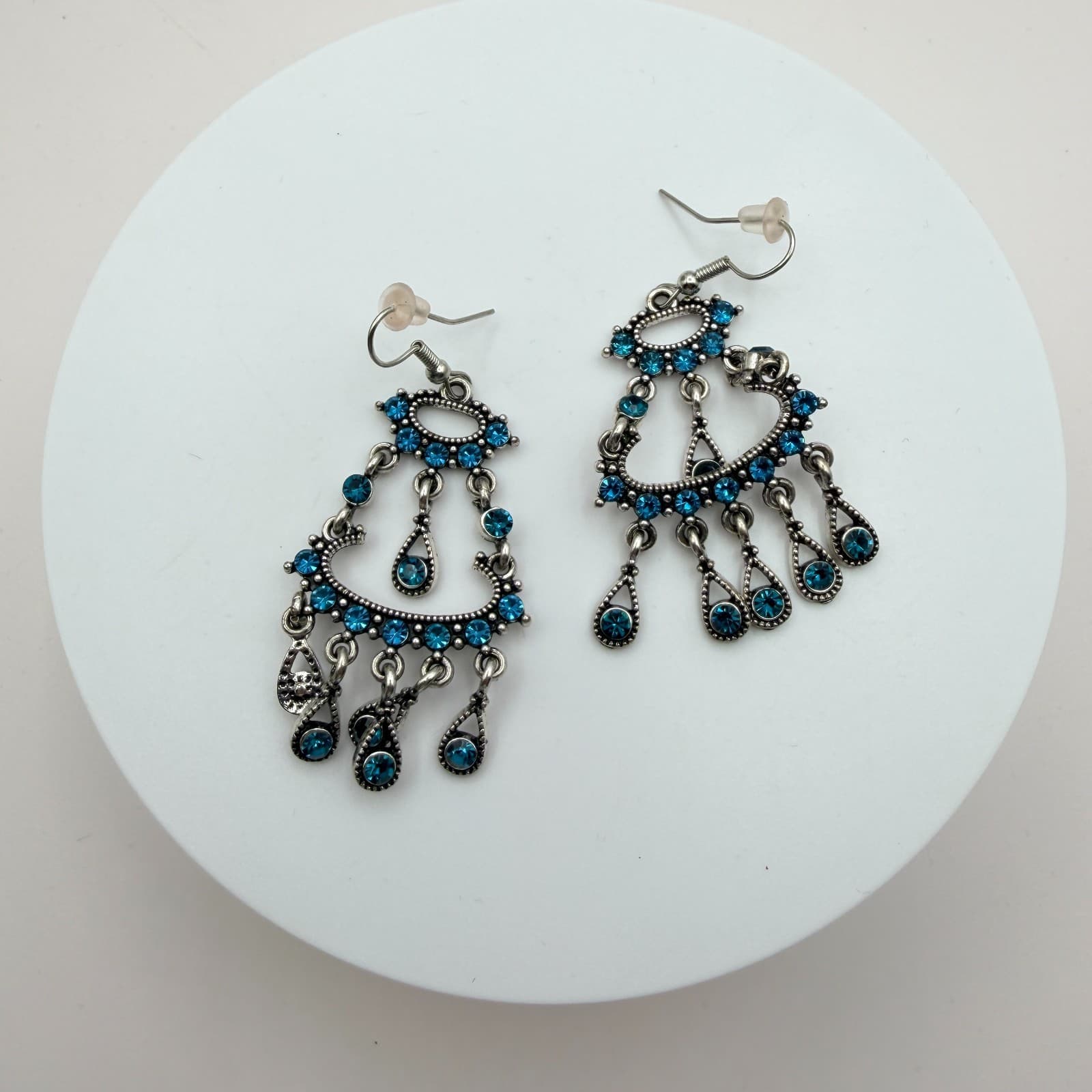 Vintage 90s Silver Tone Chandelier Earrings Blue Glass Boho Fashion Jewelry - Thumbnail 2