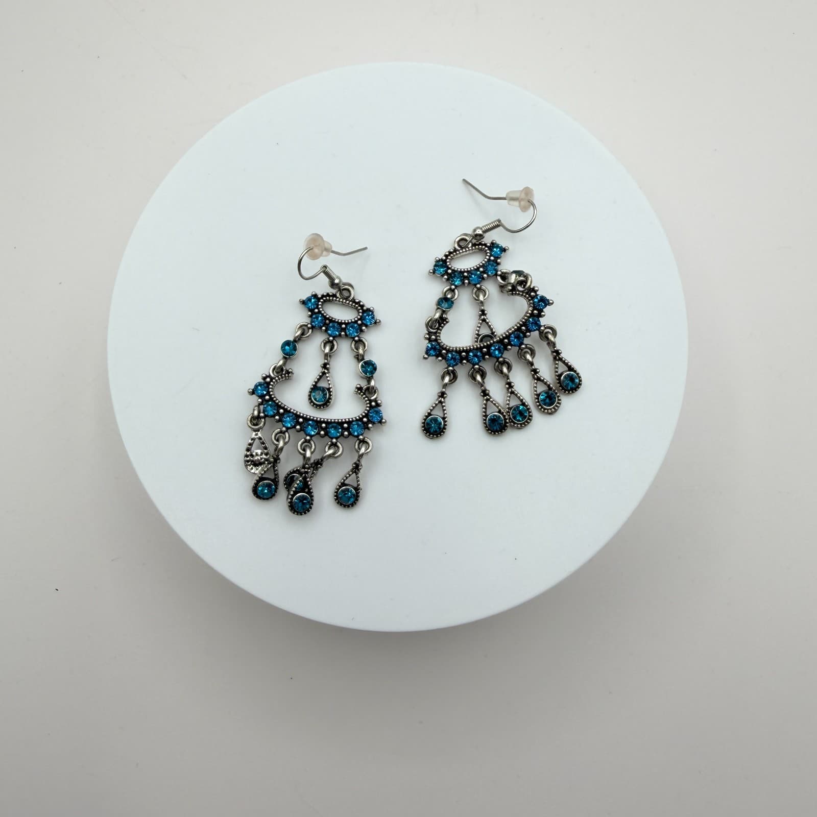 Vintage 90s Silver Tone Chandelier Earrings Blue Glass Boho Fashion Jewelry - Thumbnail 3